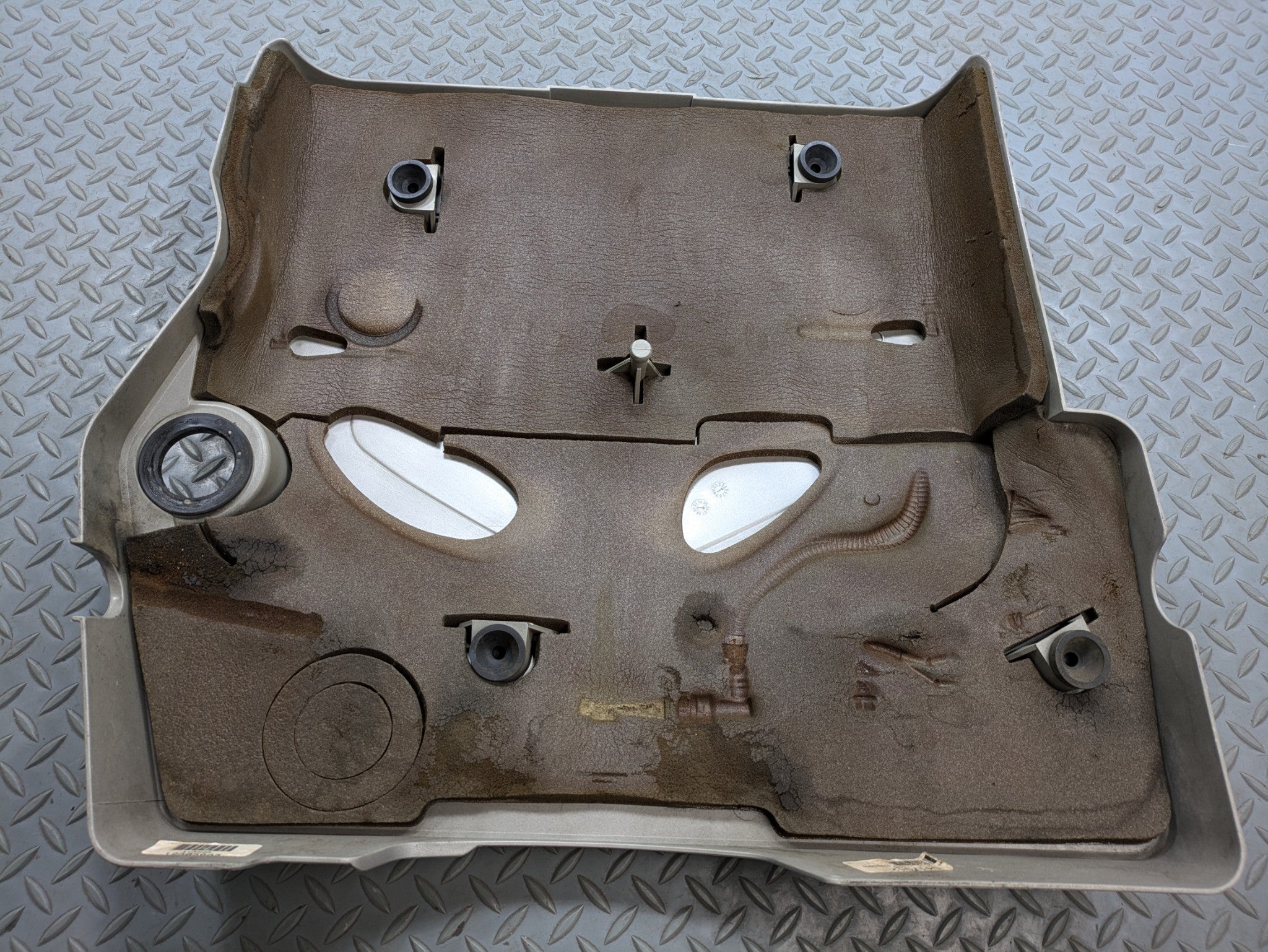 2005 - 2007 OEM CADILLAC CTS ENGINE COVER SHIELD TRIM PANEL GUARD 2.8L