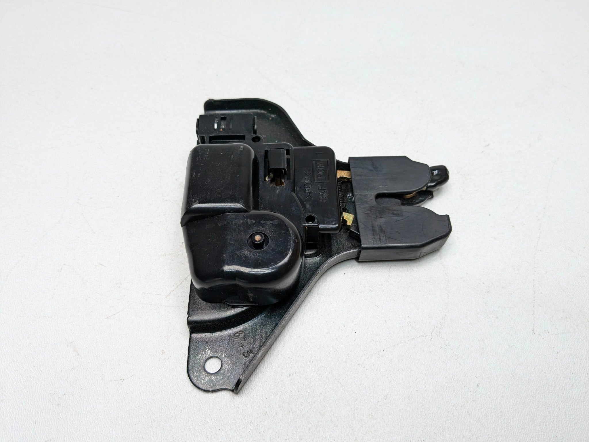 2005 - 2007 OEM CADILLAC CTS REAR TRUNK HATCH LID LATCH LOCK RELEASE ACTUATOR