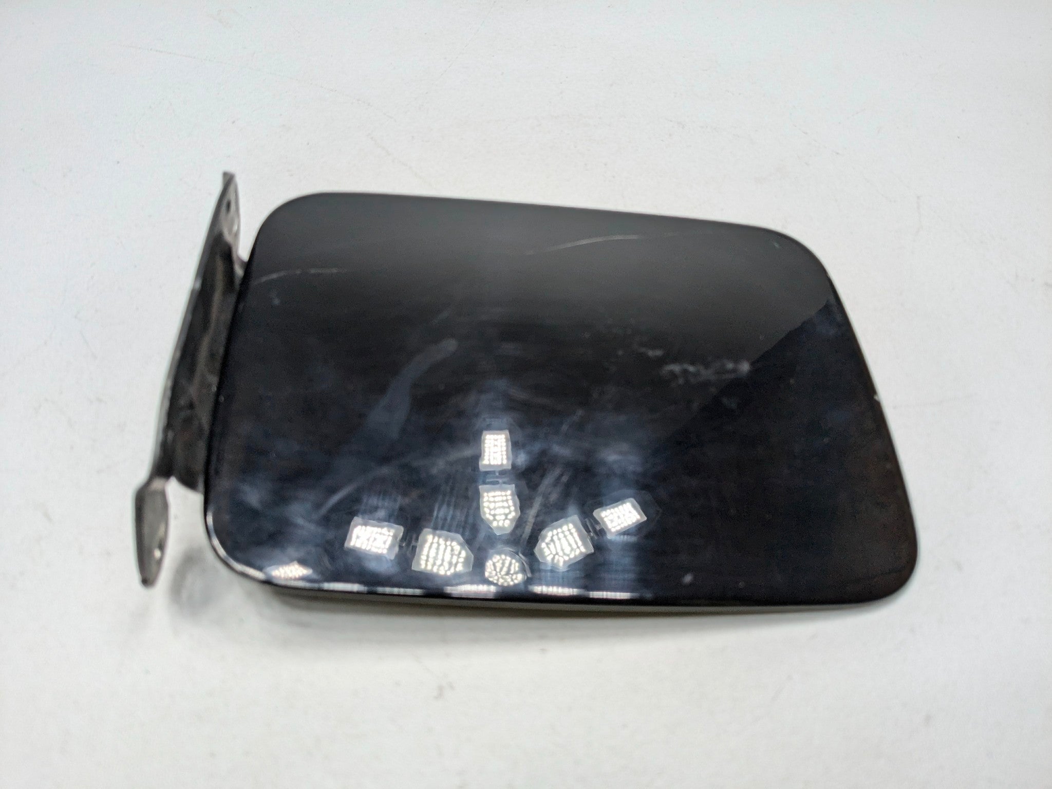 2005 - 2007 OEM CADILLAC CTS GAS FUEL FILLER TANK DOOR LID COVER BLACK