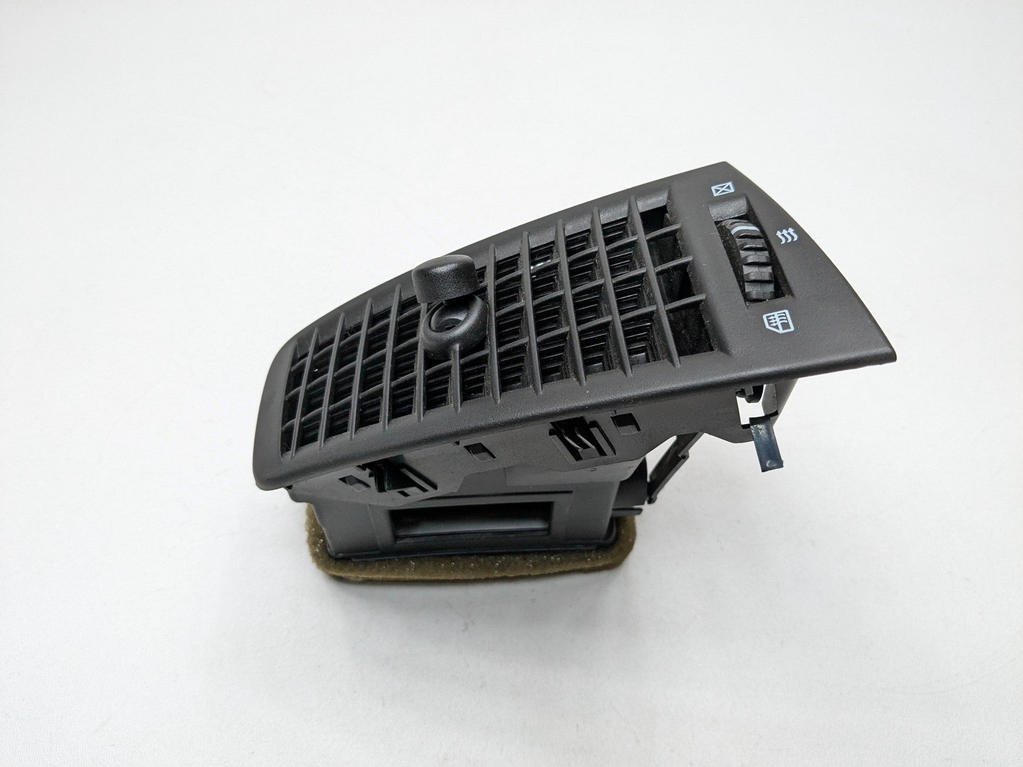2005 - 2007 OEM CADILLAC CTS FRONT LEFT SIDE DASH AIR CONDITIONER HEATER VENT