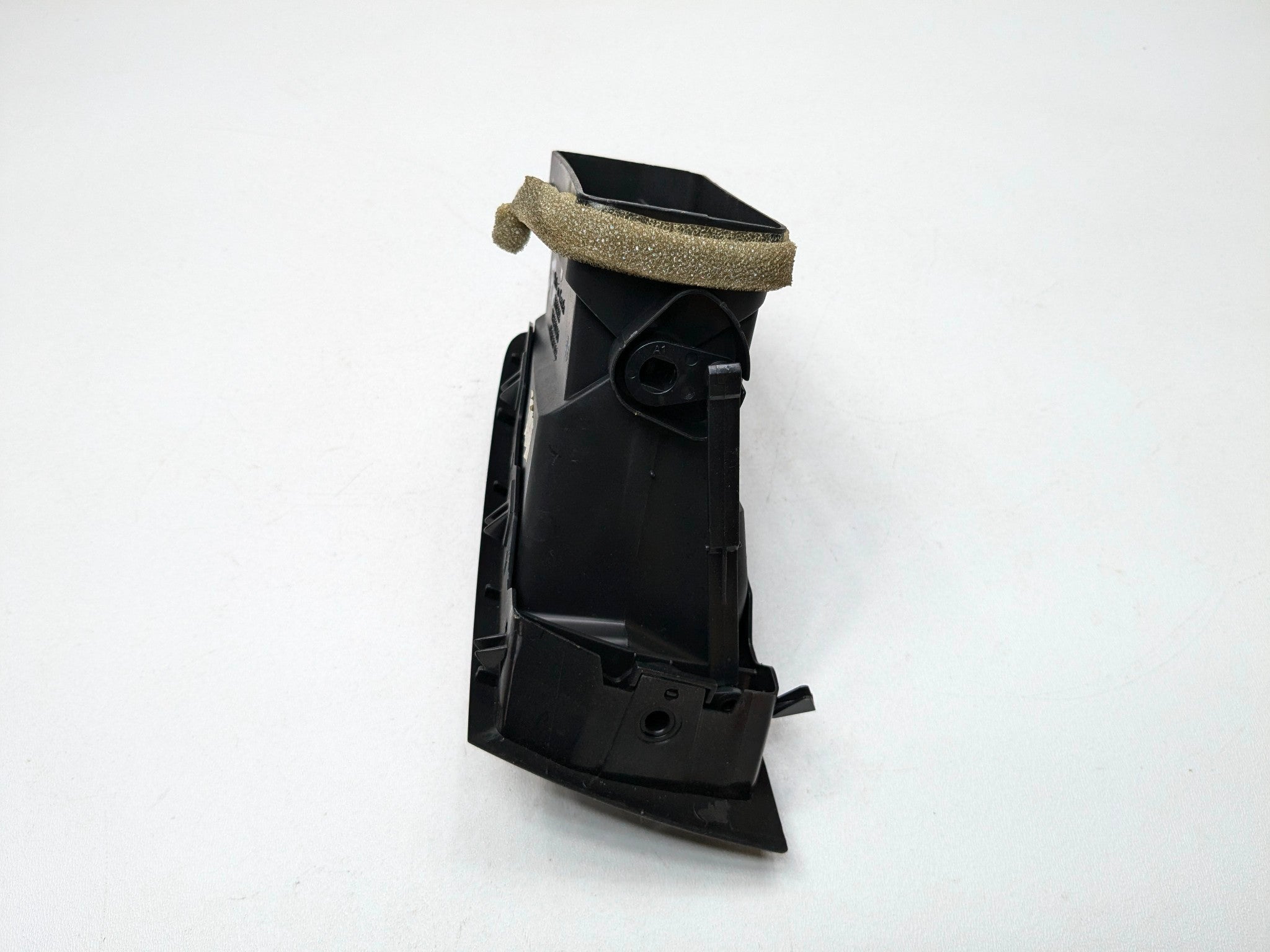 2005 - 2007 OEM CADILLAC CTS FRONT LEFT SIDE DASH AIR CONDITIONER HEATER VENT