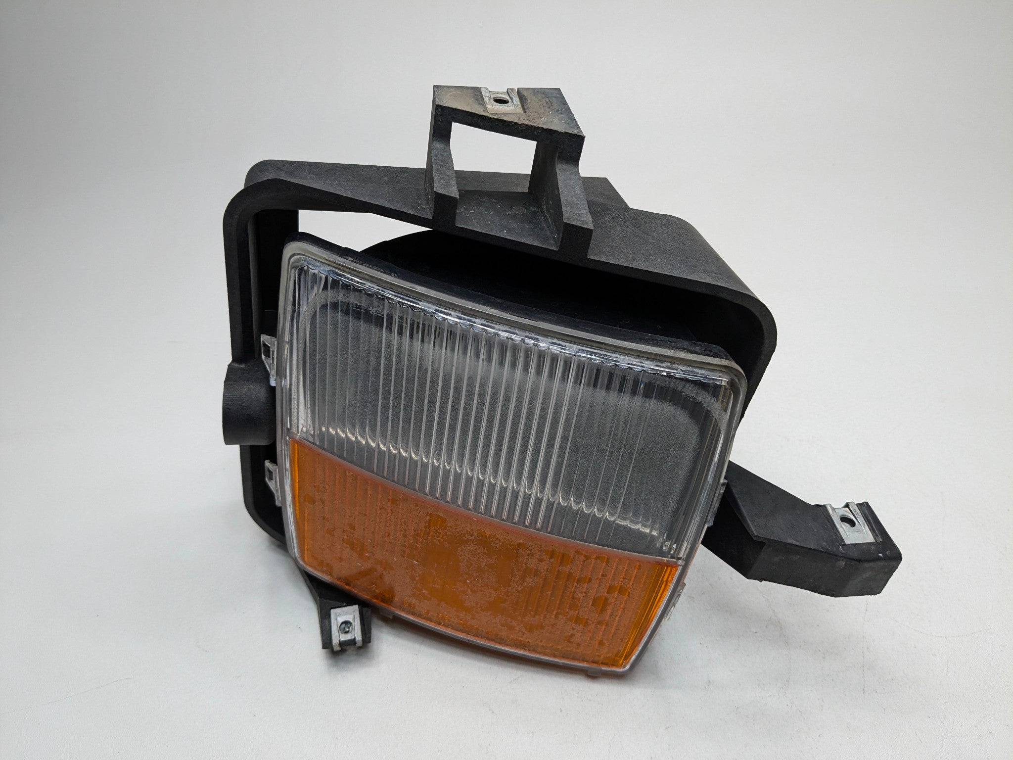 2005 - 2007 OEM CADILLAC CTS FRONT LEFT DRIVER SIDE TURN SIGNAL FOG LIGHT