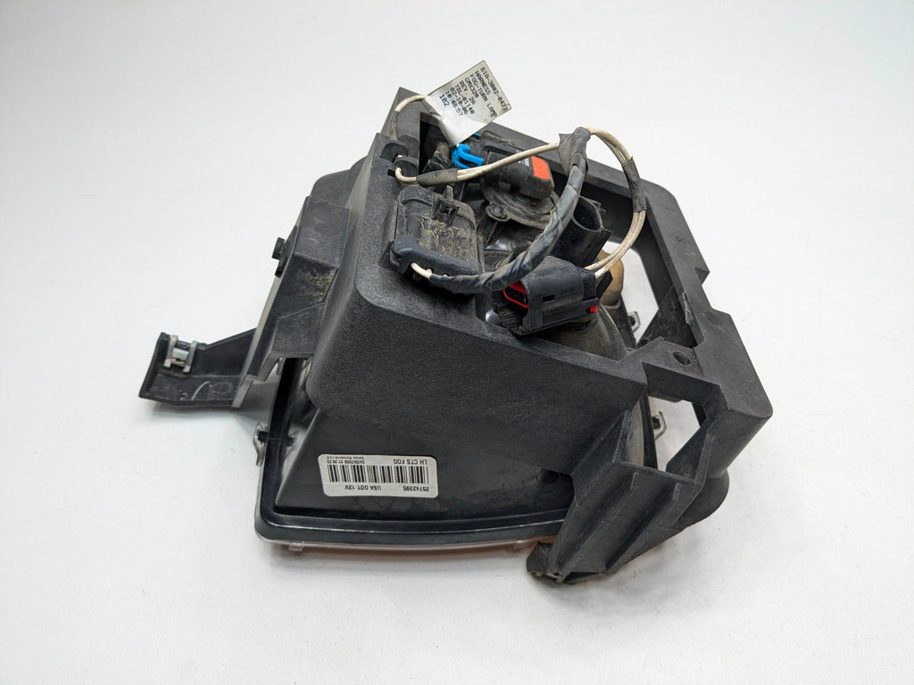 2005 - 2007 OEM CADILLAC CTS FRONT LEFT DRIVER SIDE TURN SIGNAL FOG LIGHT