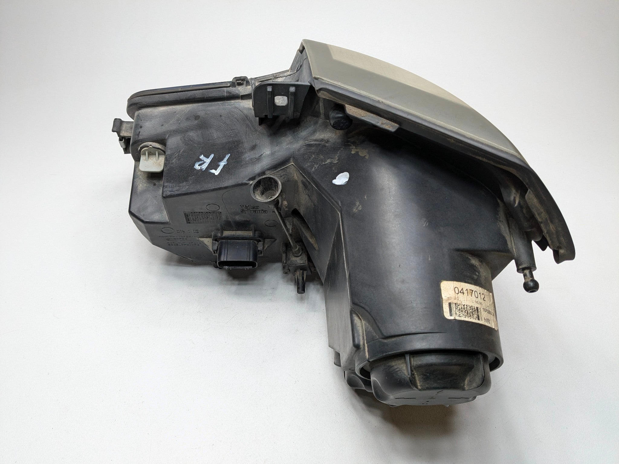 2005 - 2007 OEM CADILLAC CTS FRONT RIGHT PASSENGER SIDE HEADLAMP ASSEMBLY