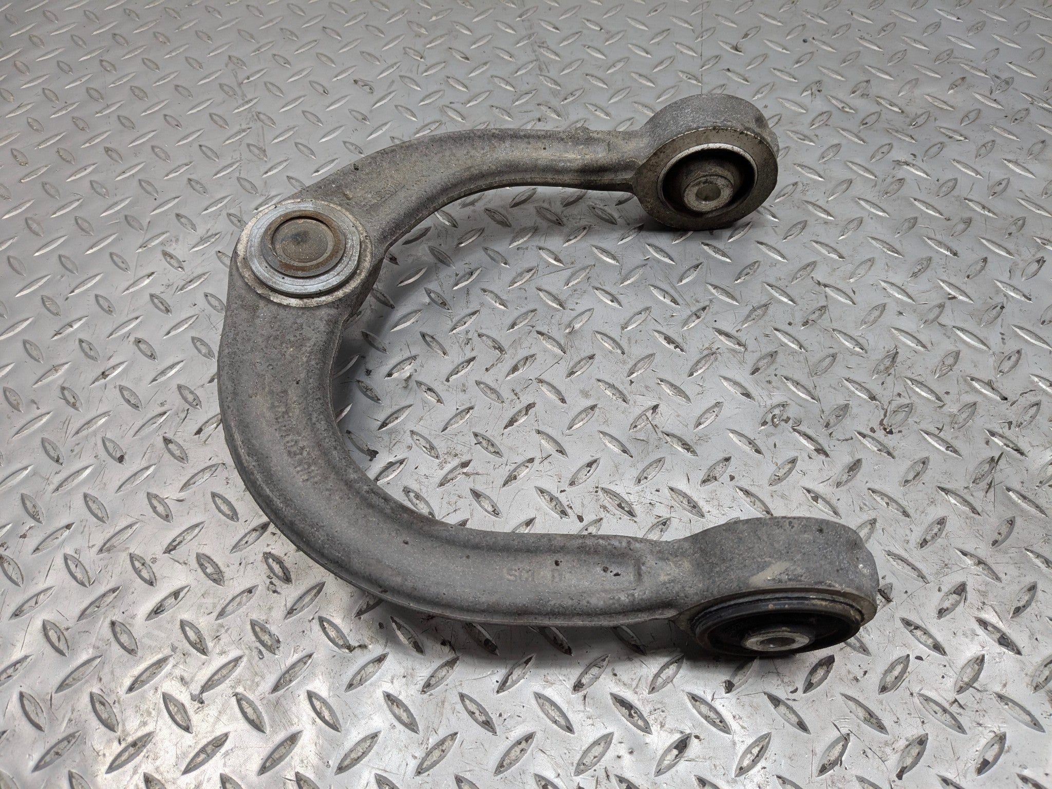 2005 - 2007 OEM CADILLAC CTS FRONT RIGHT PASSENGER SIDE UPPER CONTROL ARM