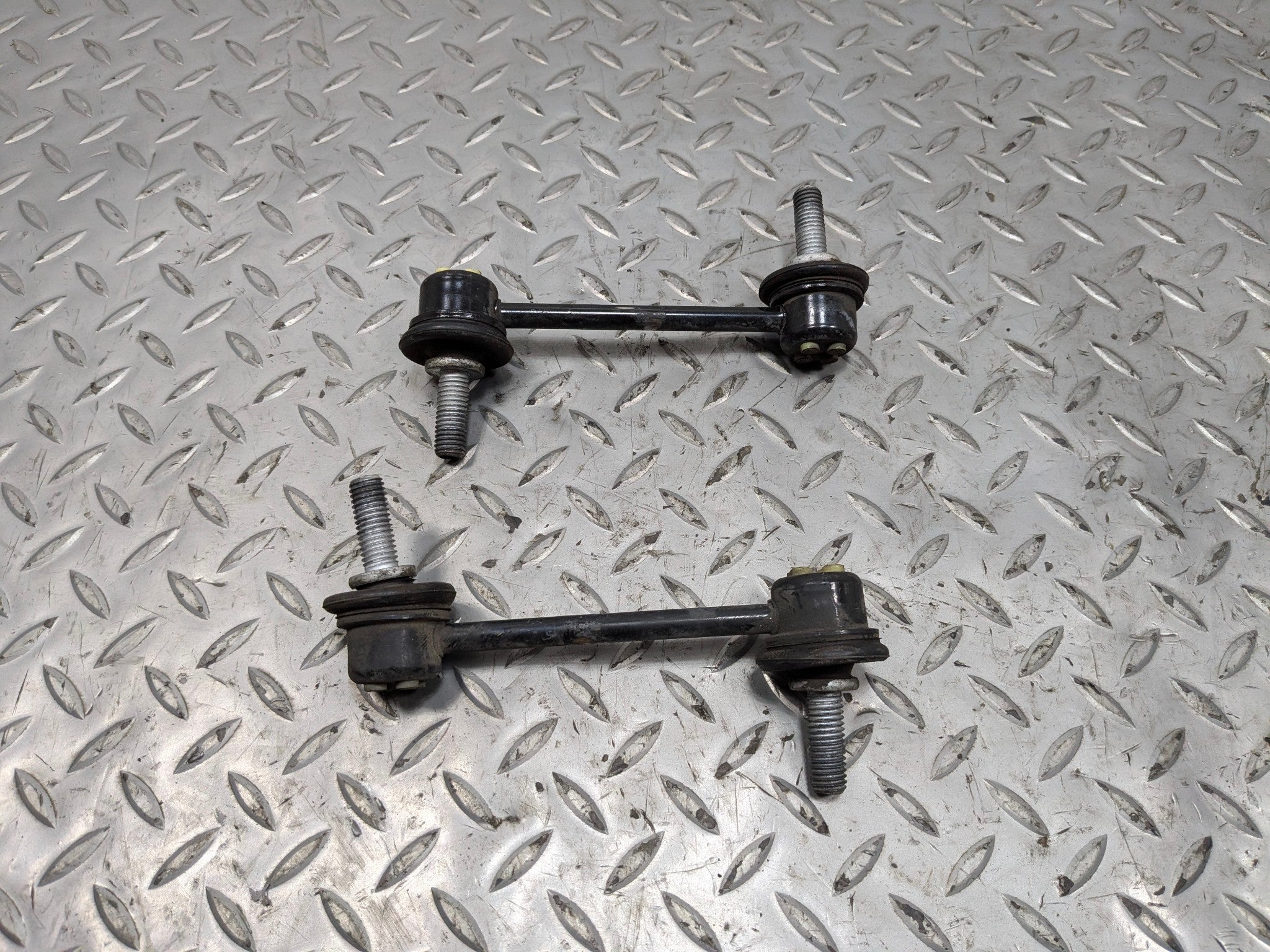 2005 - 2007 OEM CADILLAC CTS FRONT LEFT AND RIGHT SIDE STABILIZER SWAY BAR LINK