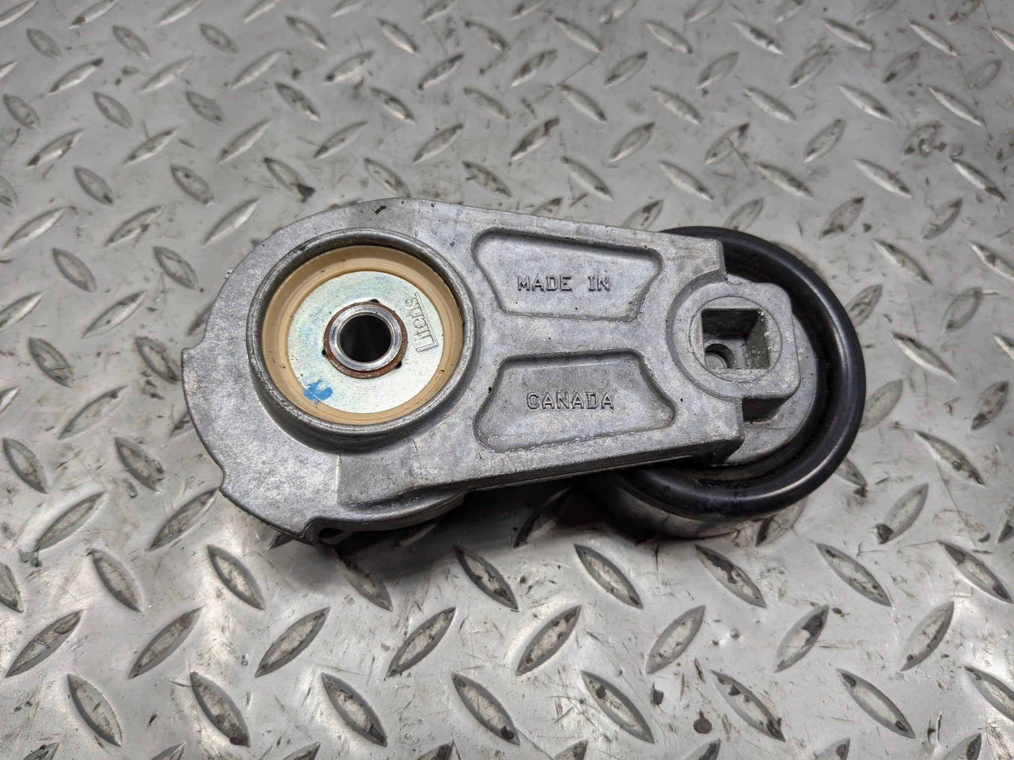 2005 - 2007 OEM CADILLAC CTS RIGHT ENGINE BELT TENSIONER WATER PUMP ALTERNATOR