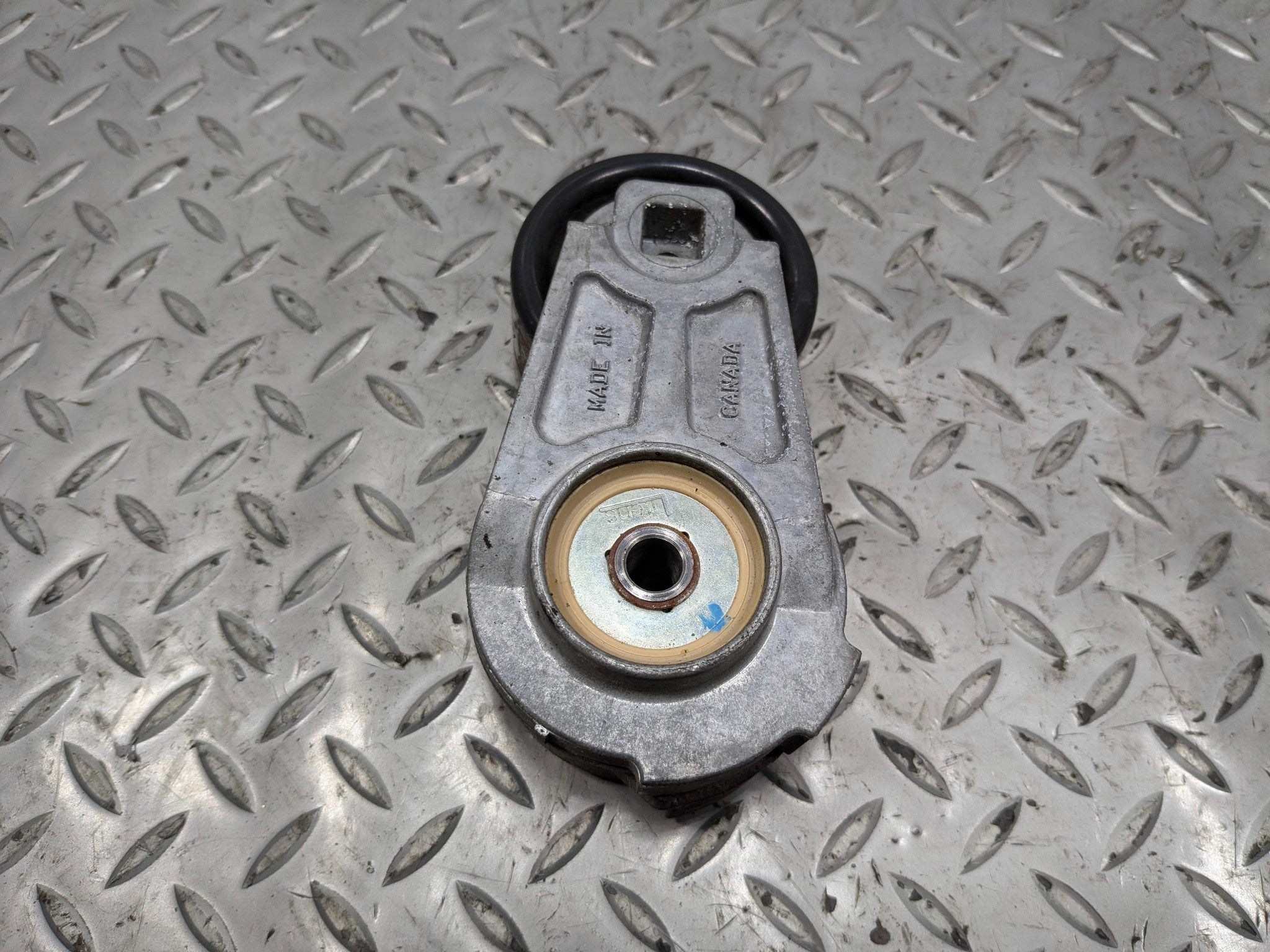 2005 - 2007 OEM CADILLAC CTS RIGHT ENGINE BELT TENSIONER WATER PUMP ALTERNATOR