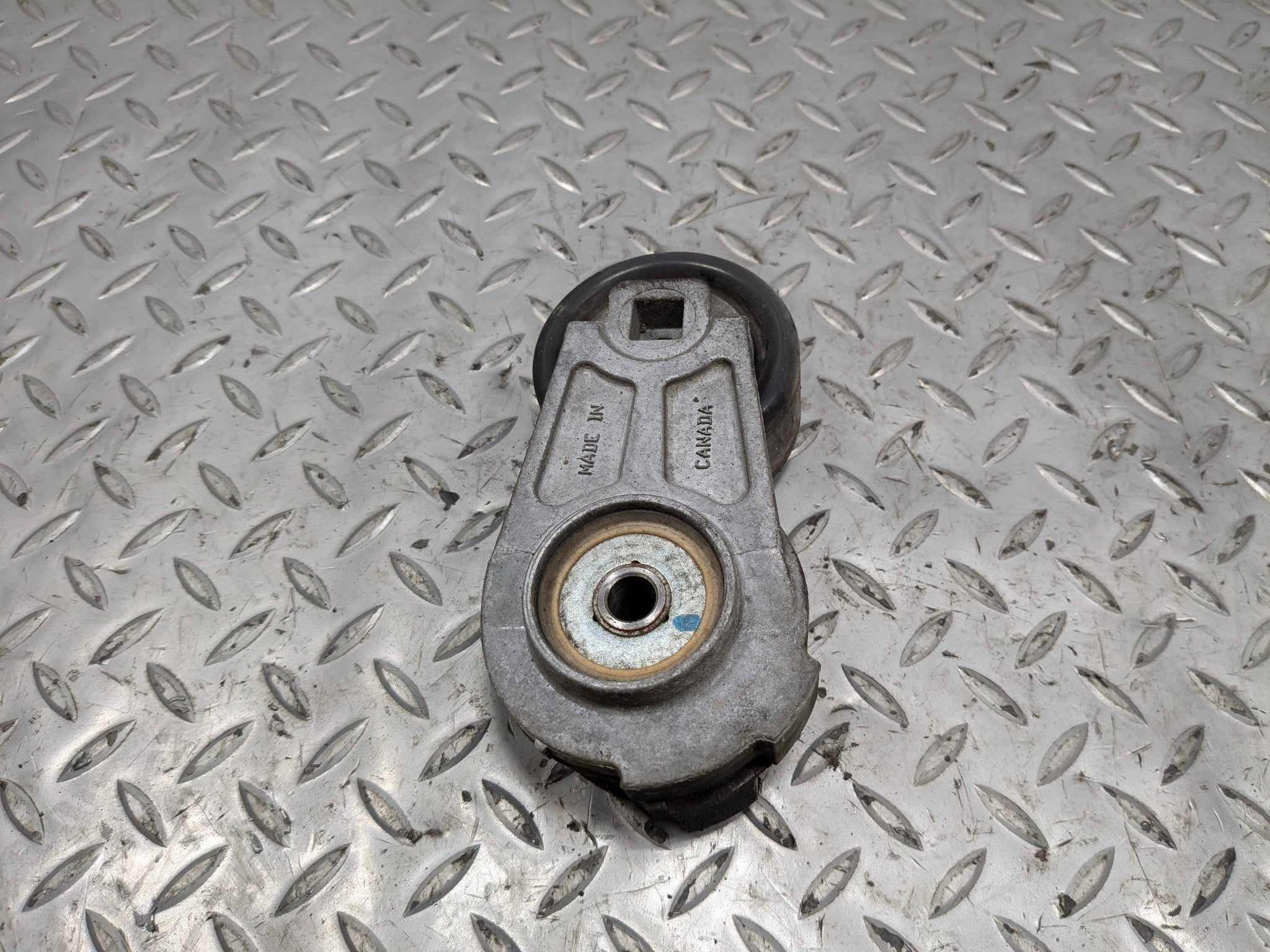 2005 - 2007 OEM CADILLAC CTS LEFT ENGINE BELT TENSIONER WATER PUMP ALTERNATOR