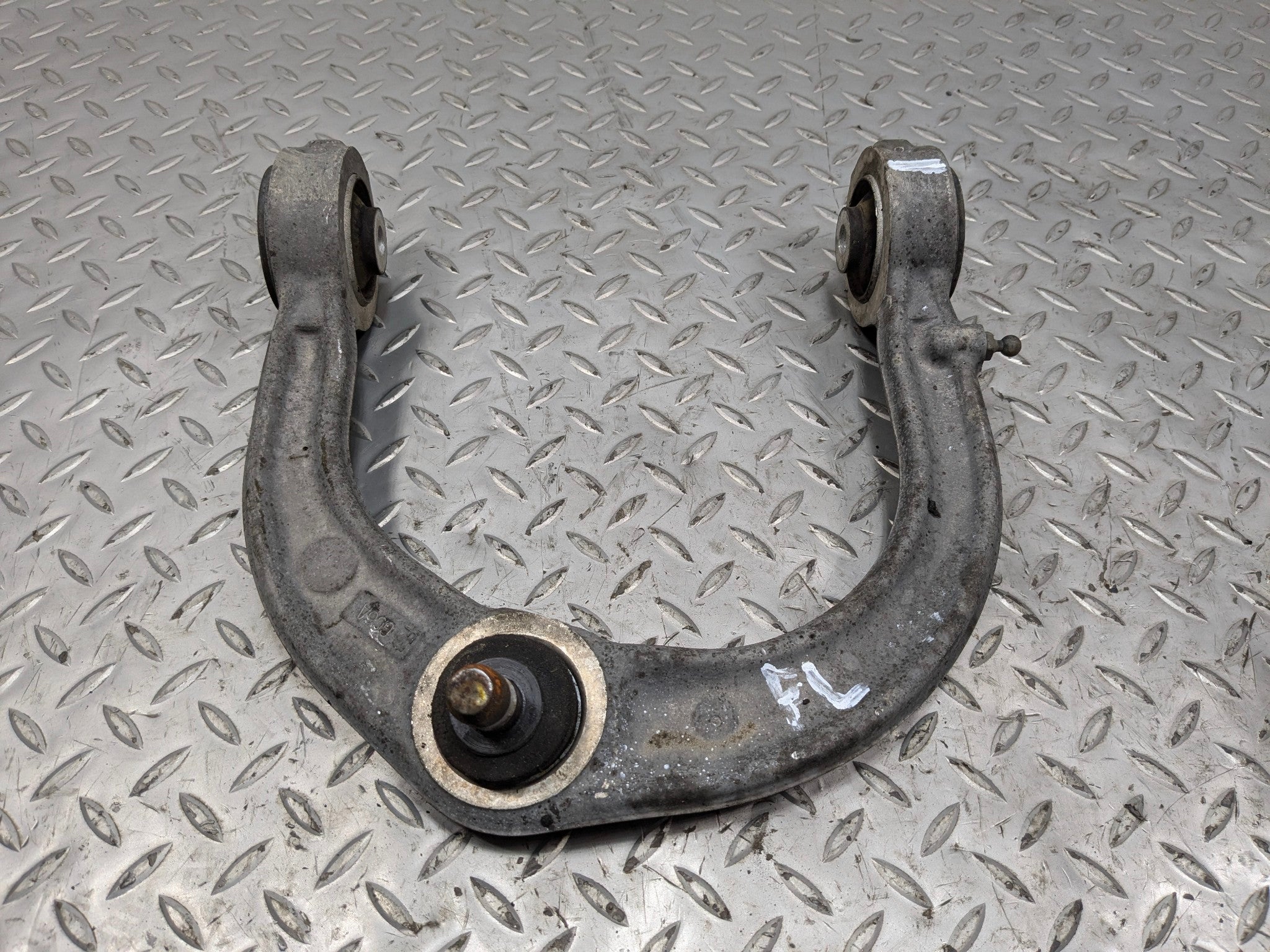 2005 - 2007 OEM CADILLAC CTS FRONT LEFT DRIVER SIDE UPPER CONTROL ARM