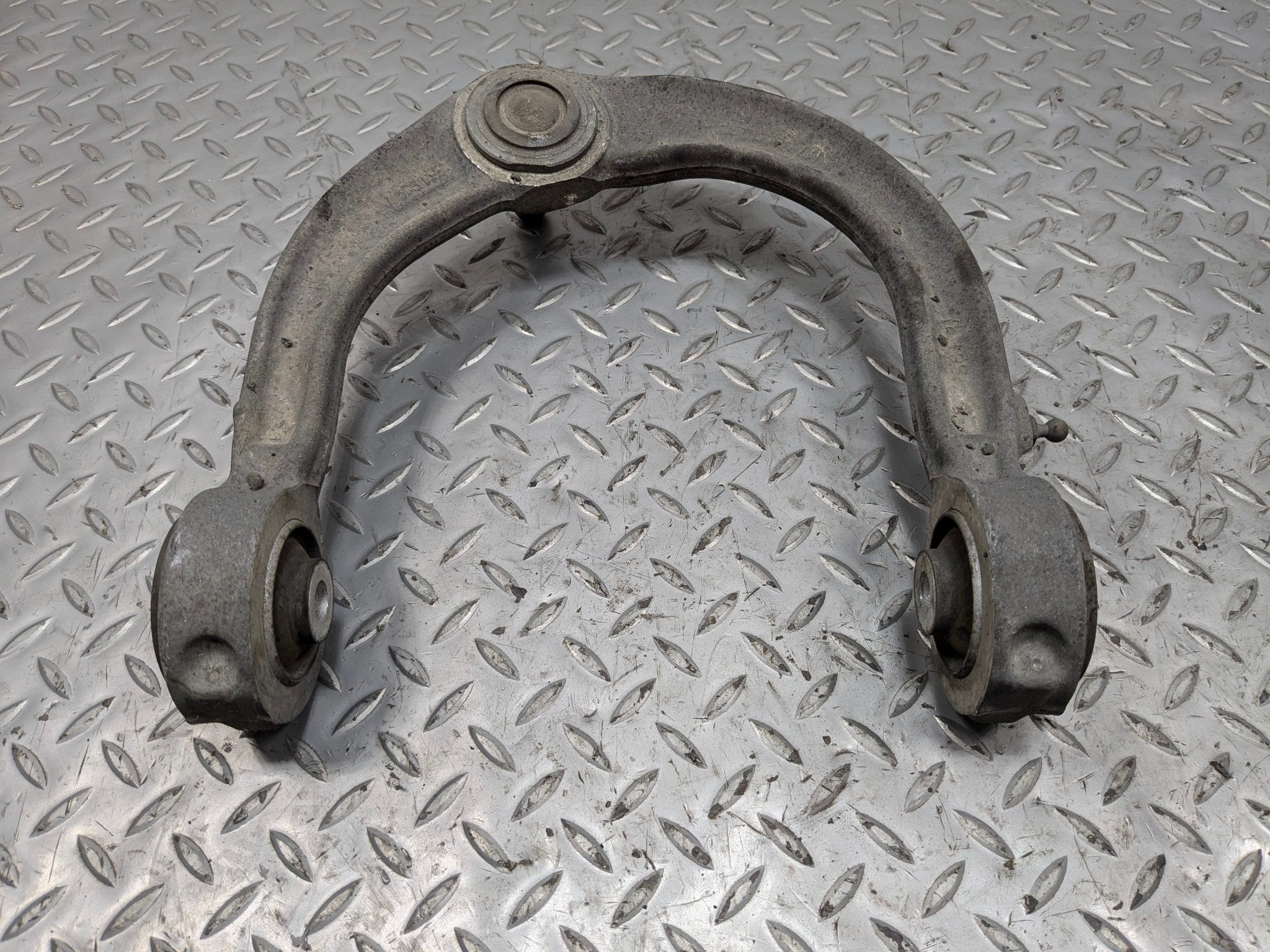 2005 - 2007 OEM CADILLAC CTS FRONT LEFT DRIVER SIDE UPPER CONTROL ARM