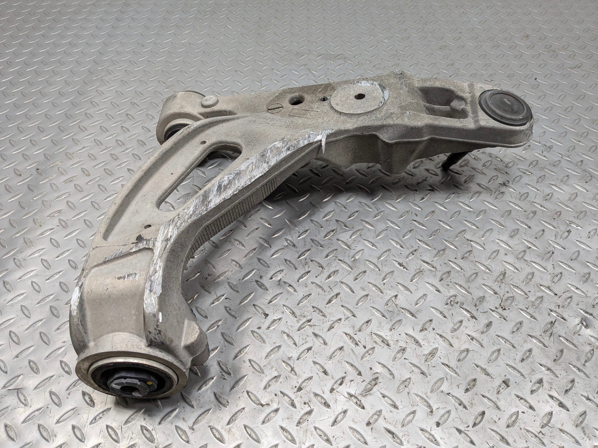 2005 - 2007 OEM CADILLAC CTS FRONT RIGHT PASSENGER SIDE LOWER CONTROL ARM
