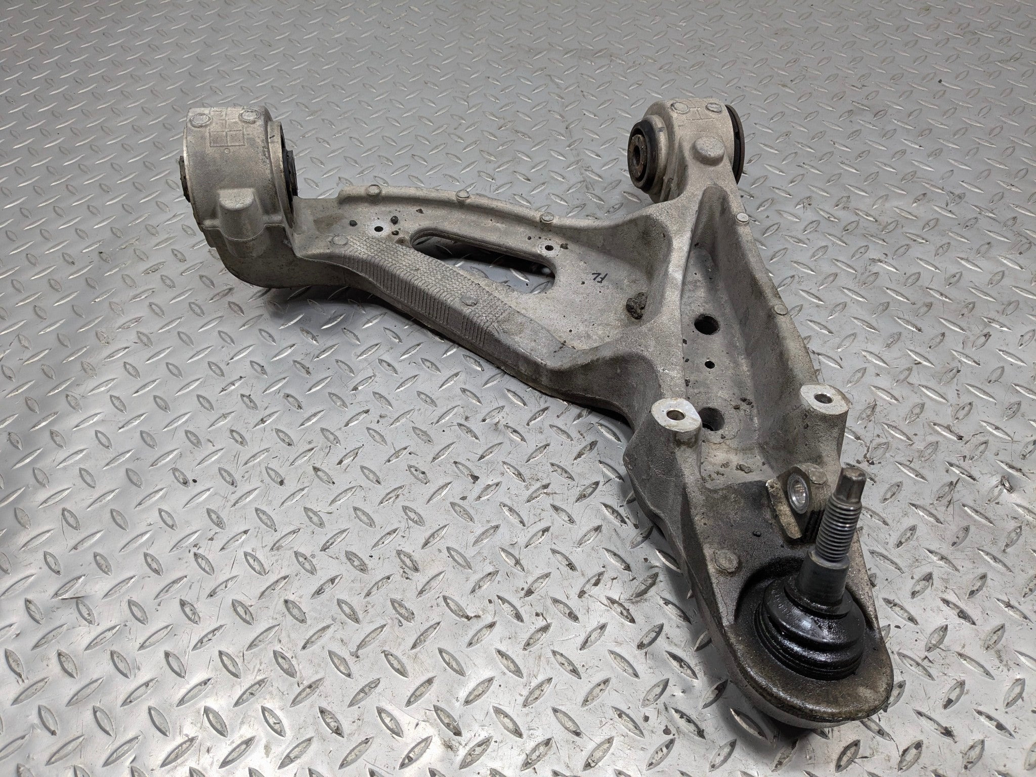 2005 - 2007 OEM CADILLAC CTS FRONT LEFT DRIVER SIDE LOWER CONTROL ARM