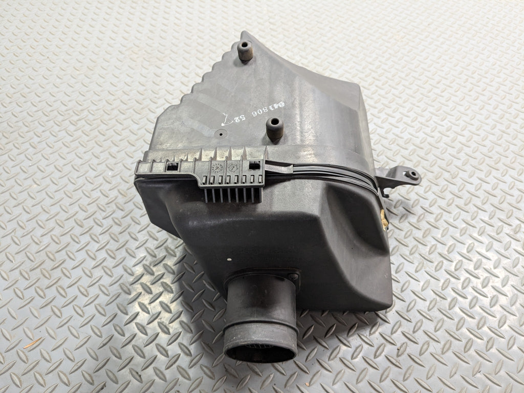 2005 - 2007 OEM CADILLAC CTS ENGINE AIR INTAKE CLEANER BOX 2.8L