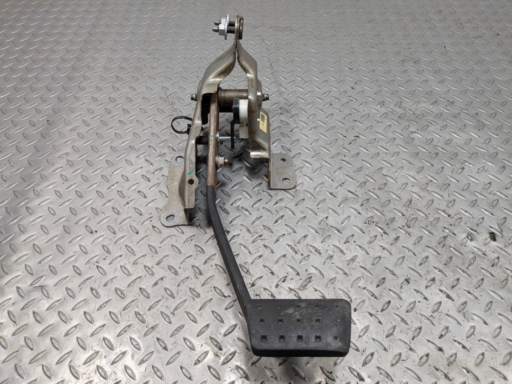2005 - 2007 OEM CADILLAC CTS BRAKE PADEL ASSEMBLY