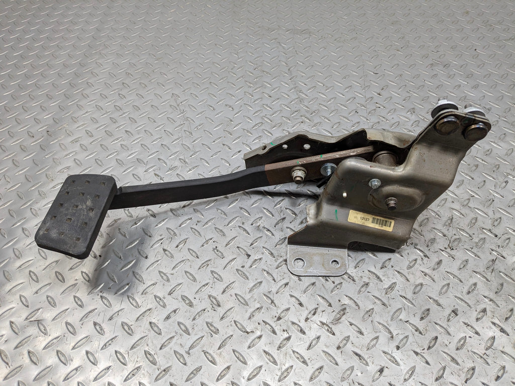 2005 - 2007 OEM CADILLAC CTS BRAKE PADEL ASSEMBLY