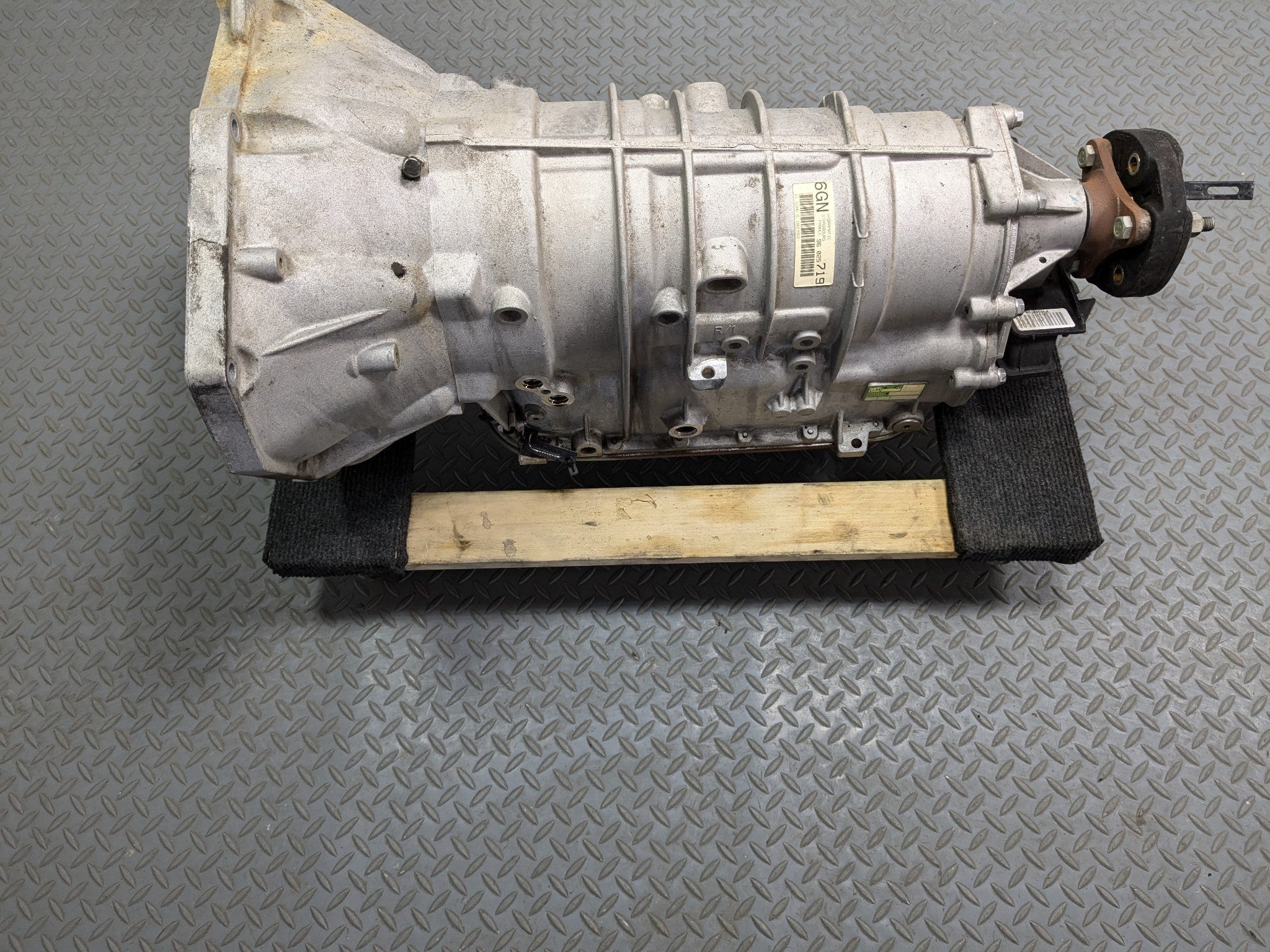 2005 - 2007 OEM CADILLAC CTS 5 SPEED AUTOMATIC TRANSMISSION 8TH DIGIT ASSEMBLY