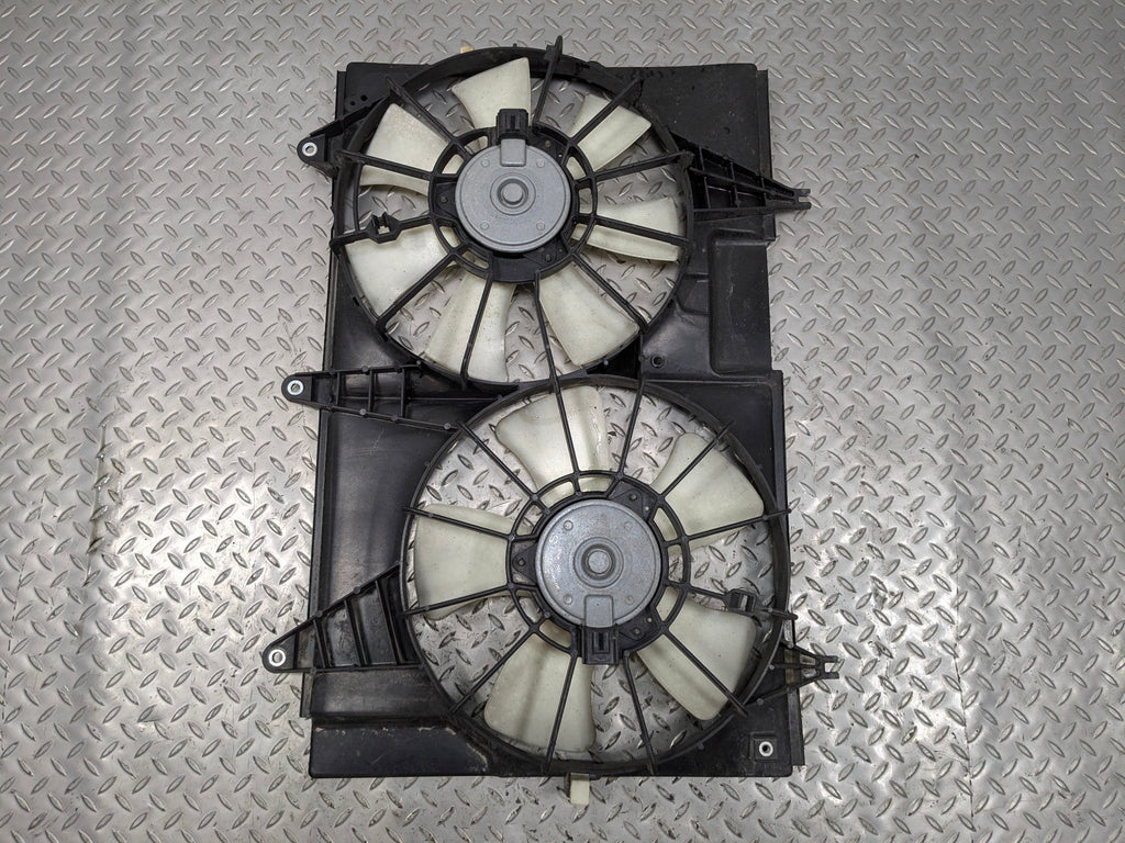 05 - 07 OEM CADILLAC CTS DUAL RADIATOR ELECTRIC COOLING MOTOR FAN WITH SHROUD