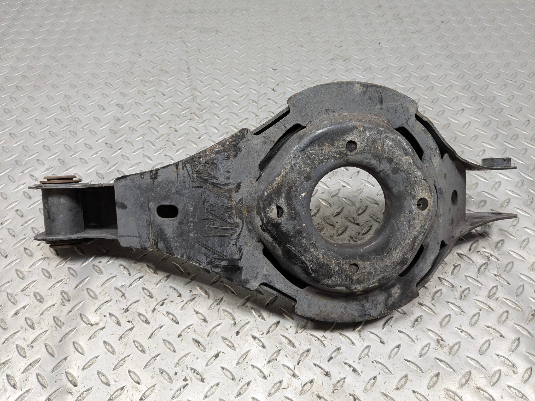 2005 - 2007 OEM CADILLAC CTS REAR LEFT SIDE LOWER CONTROL ARM SPRING PERCH