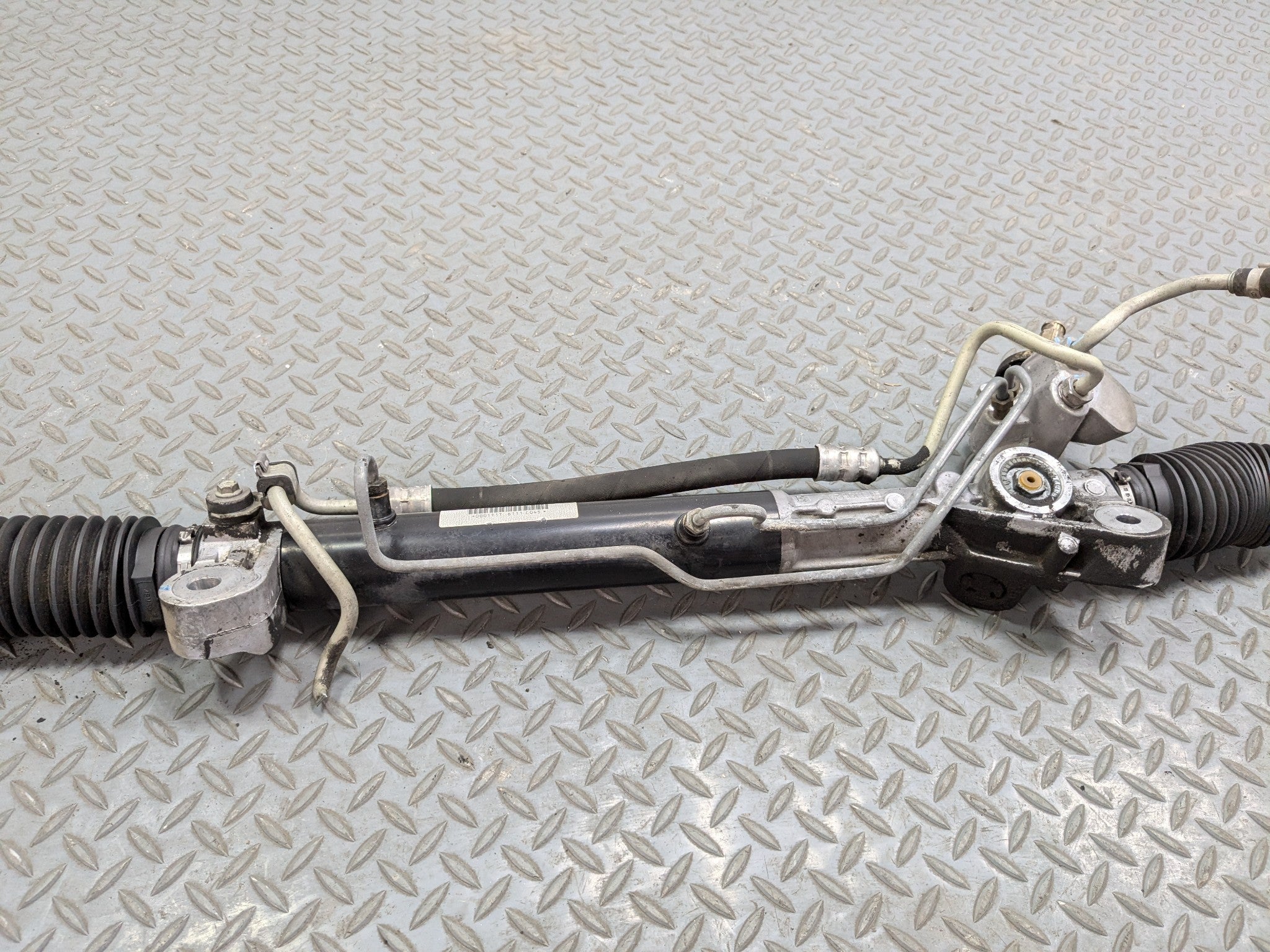 2005 - 2007 OEM CADILLAC CTS POWER STEERING GEAR RACK AND PINION ASSEMBLY