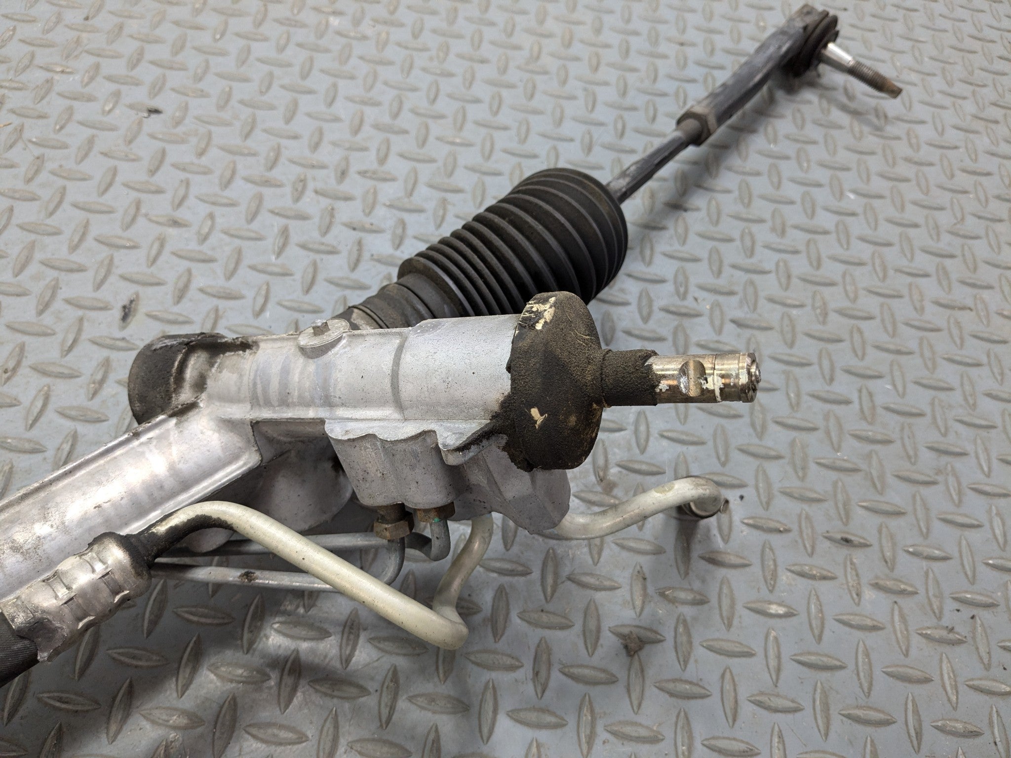 2005 - 2007 OEM CADILLAC CTS POWER STEERING GEAR RACK AND PINION ASSEMBLY