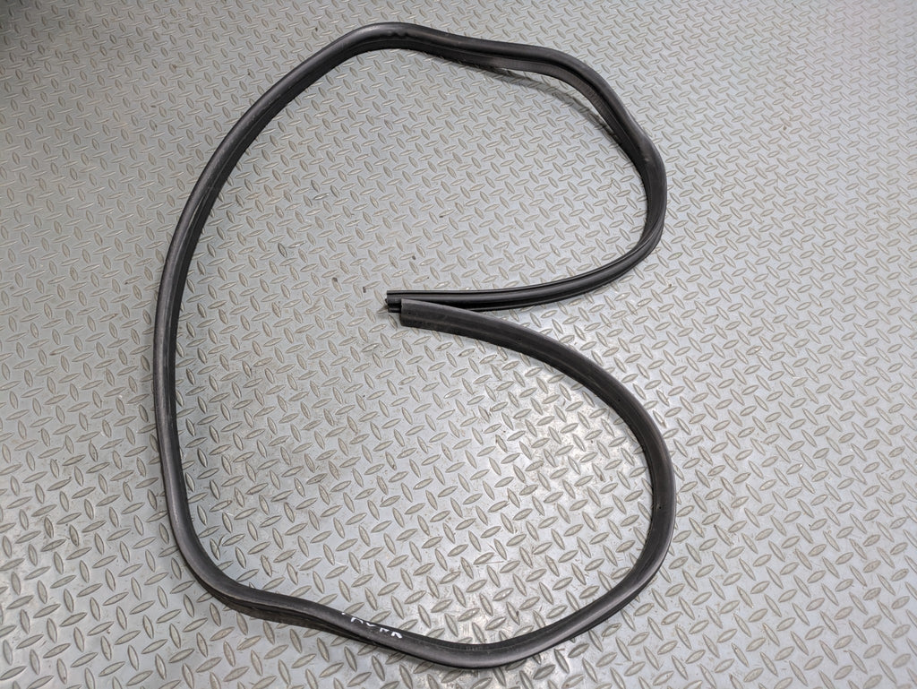 2005 - 2007 OEM CADILLAC CTS REAR TRUNK TAILGATE SEAL WEATHER STRIPPING