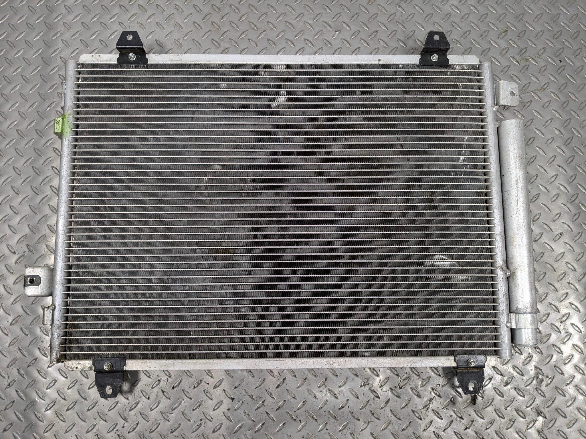 2005 - 2007 OEM CADILLAC CTS AC AIR CONDITIONER RADIATOR CONDENSER