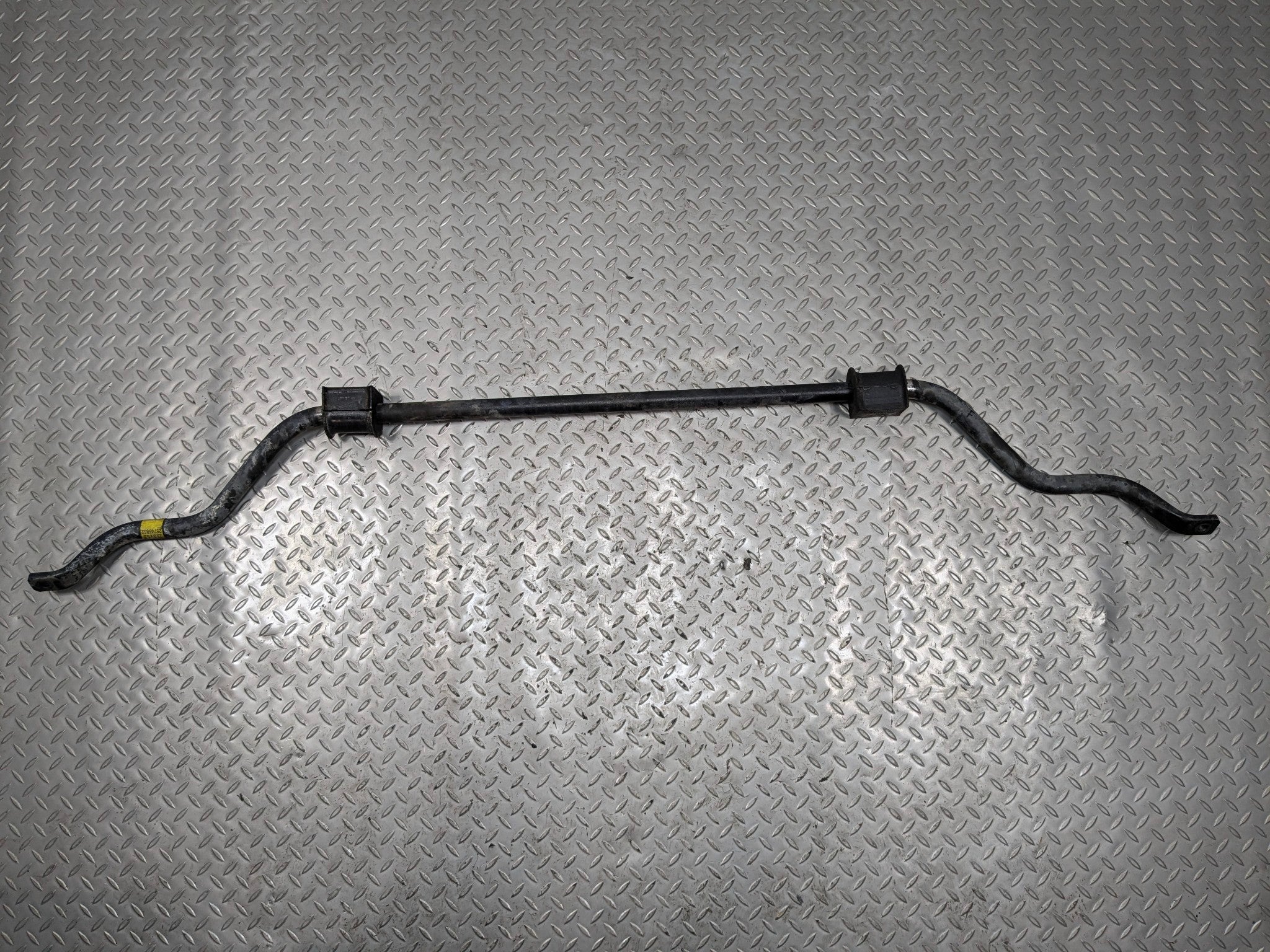2005 - 2007 OEM CADILLAC CTS FRONT SIDE SUSPENSION STABILIZER BAR ASSEMBLY