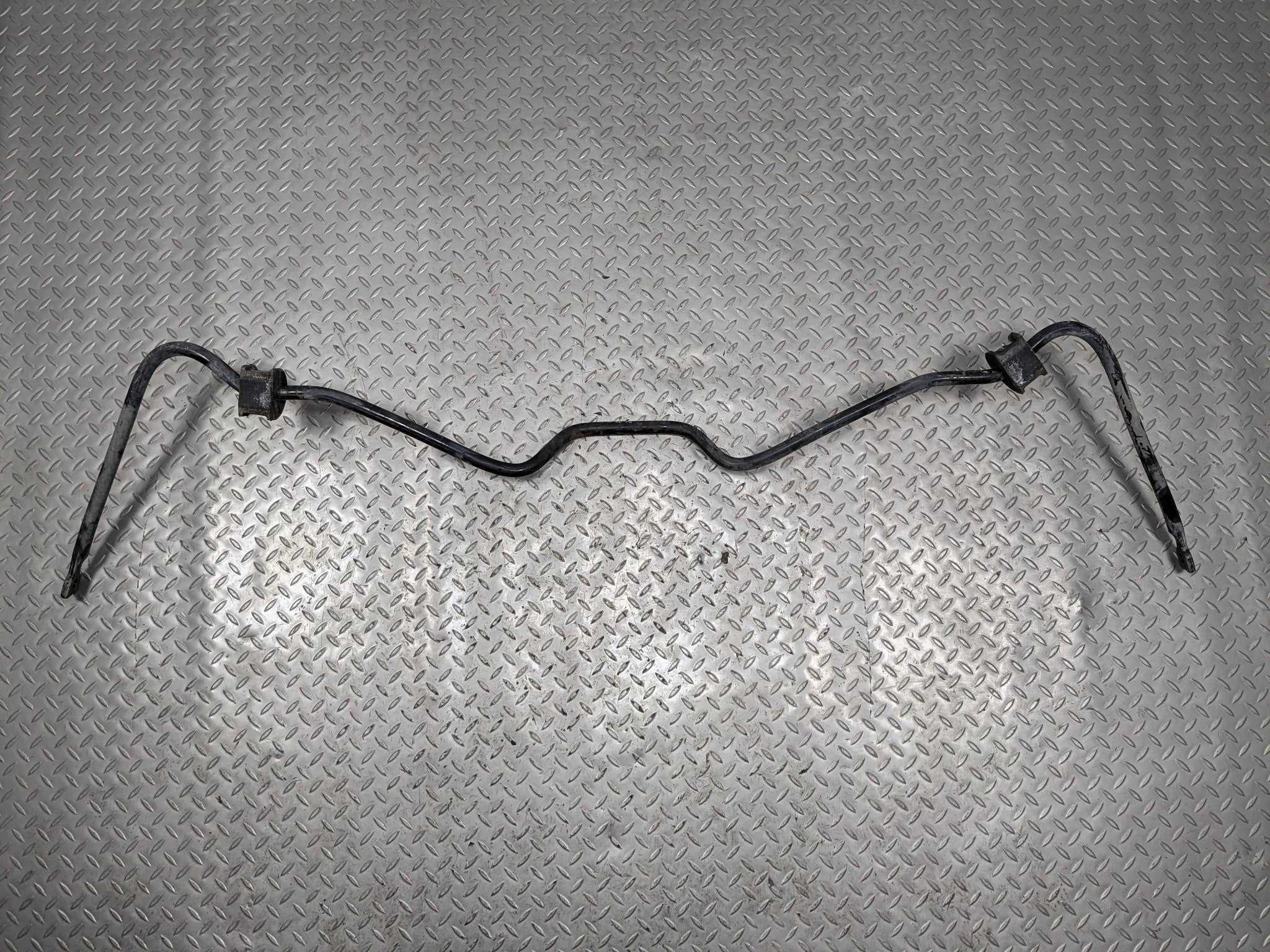 2005 - 2007 OEM CADILLAC CTS REAR BACK SIDE SUSPENSION STABILIZER BAR ASSEMBLY