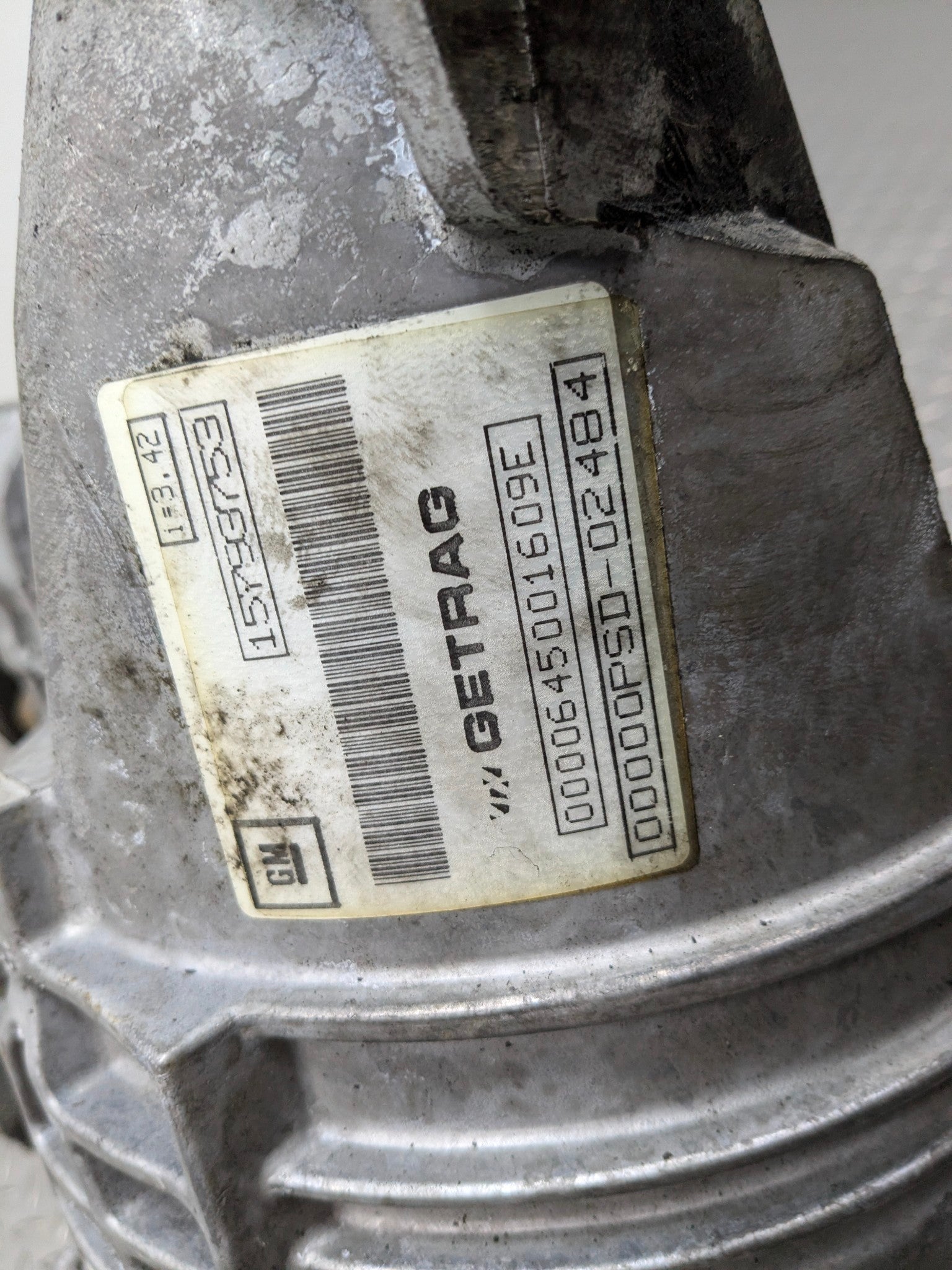 2005 - 2007 OEM CADILLAC CTS REAR DIFFERENTIAL AXLE CARRIER ASSEMBLY