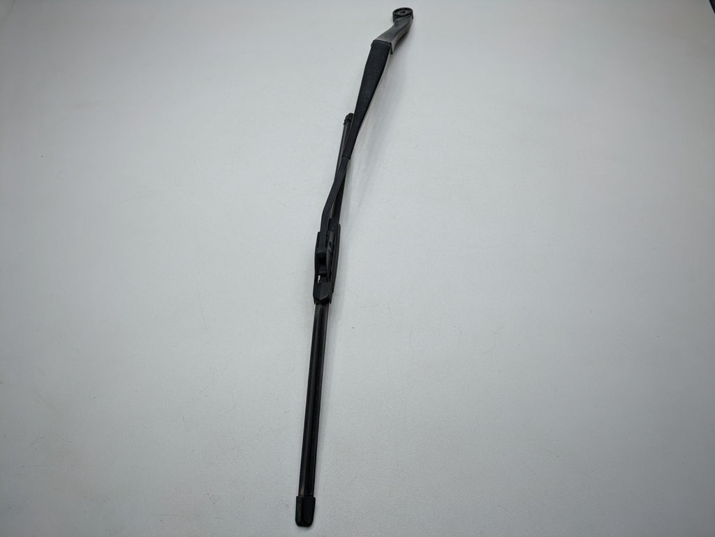 2005 - 2007 OEM CADILLAC CTS FRONT LEFT SIDE WINDSHIELD WIPER ARM WITH BLADE
