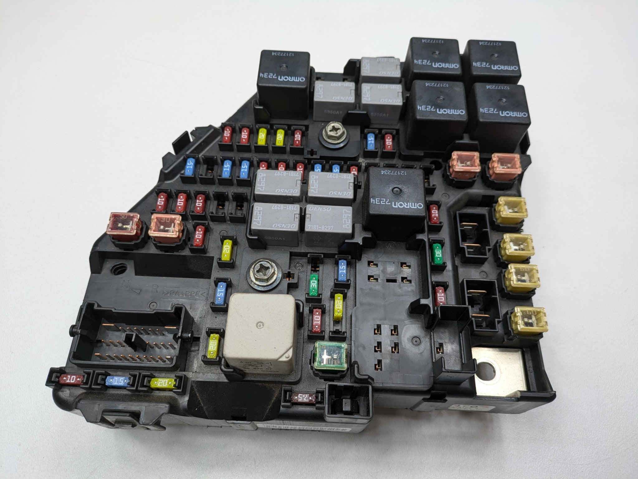 2005 - 2007 OEM CADILLAC CTS INTERIOR CABIN ENGINE FUSE RELAY JUNCTION BOX