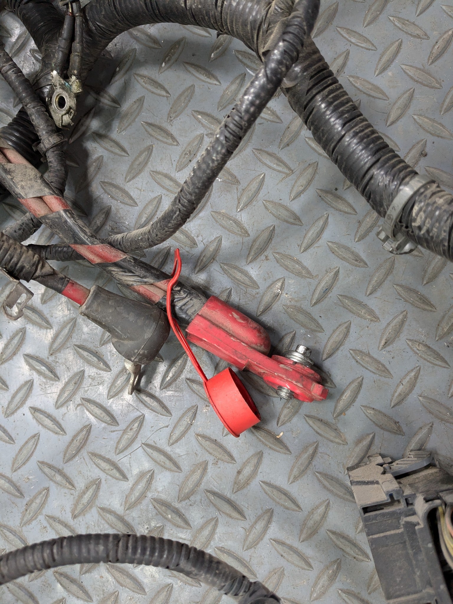 2005 - 2007 OEM CADILLAC CTS ENGINE MOTOR WIRE HARNESS CABLE AND CONNECTOR