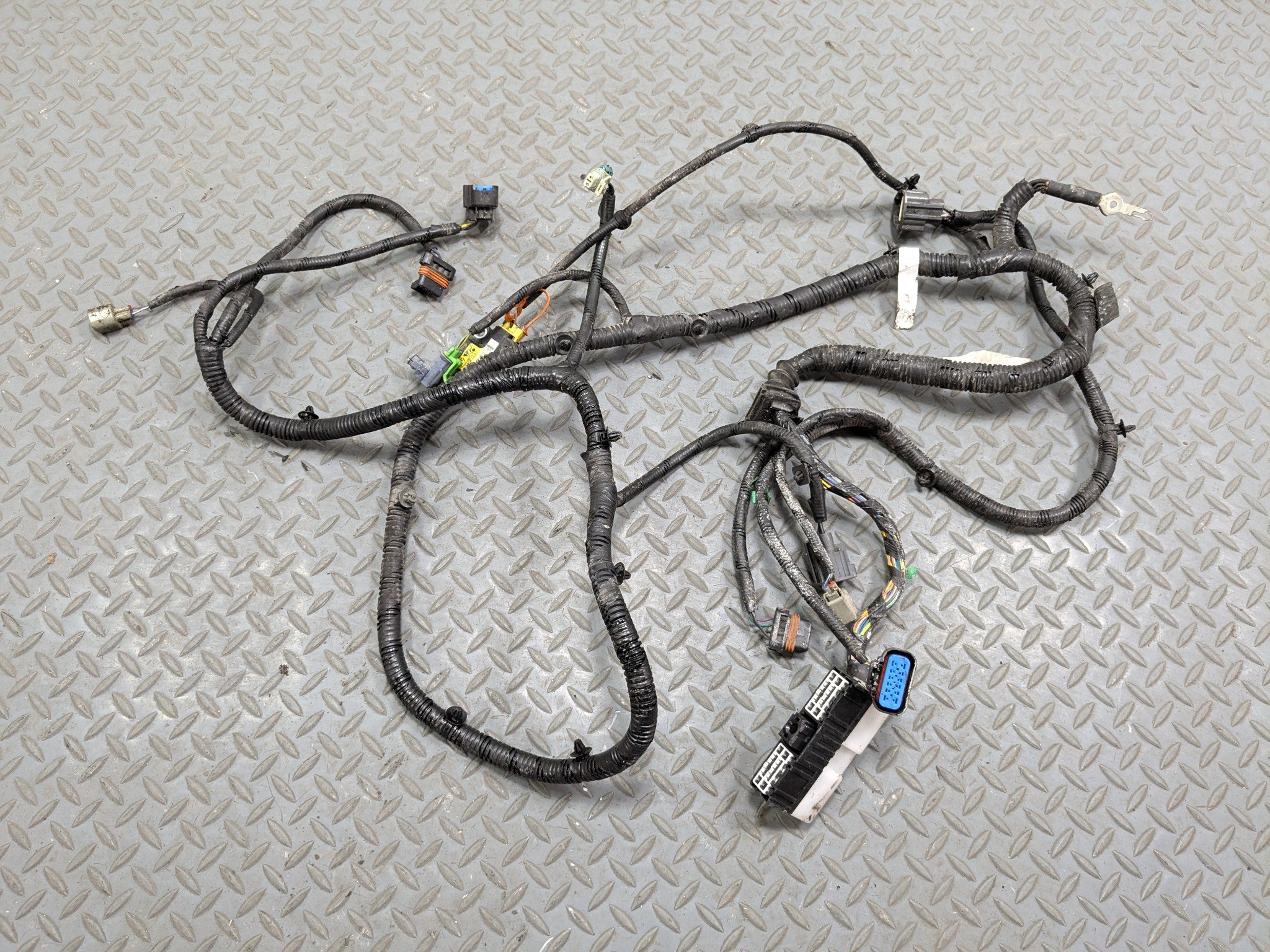 2005 - 2007 OEM CADILLAC CTS INTERIOR HOOD WIRE HARNESS CABLE AND CONNECTOR