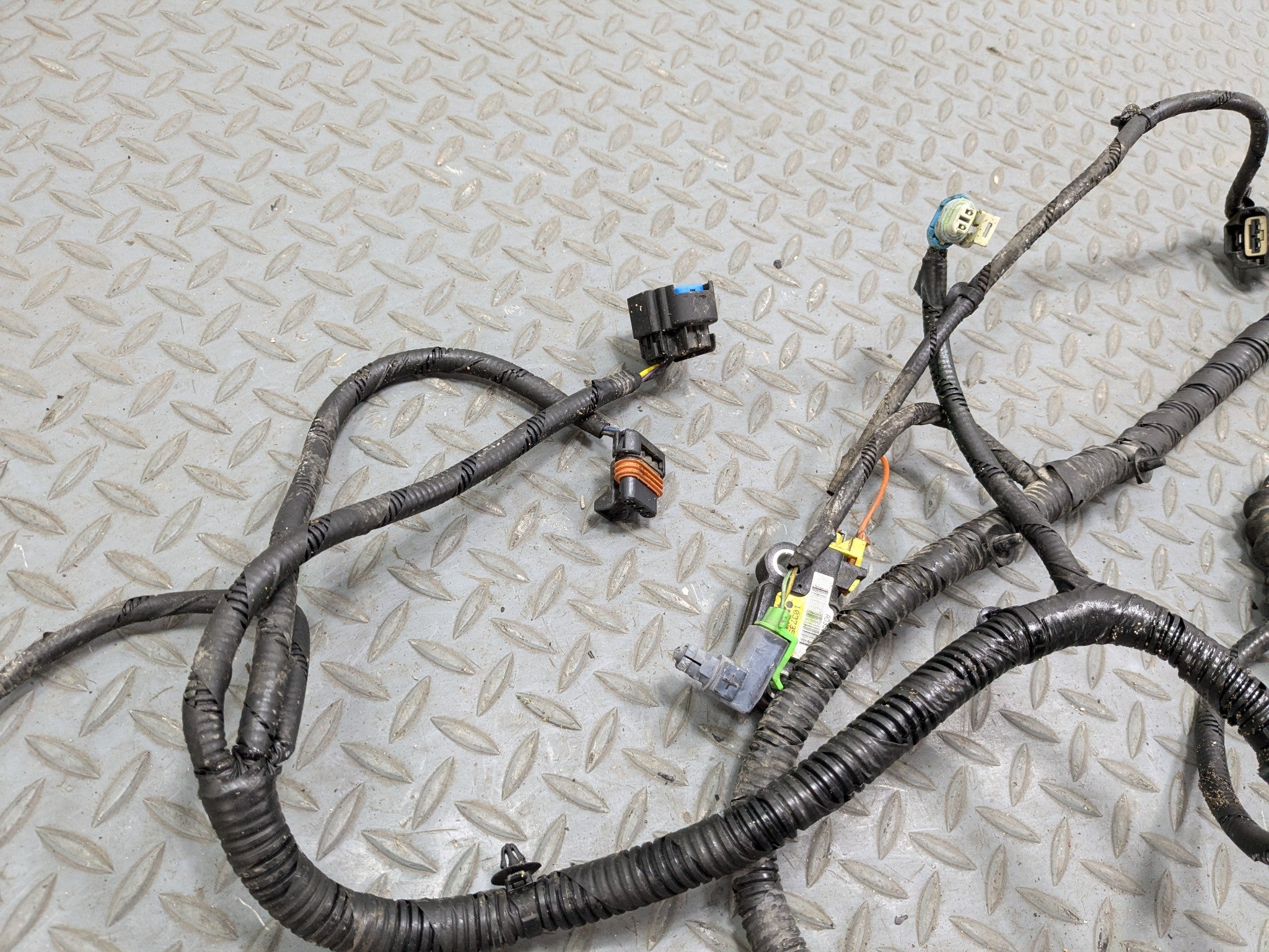 2005 - 2007 OEM CADILLAC CTS INTERIOR HOOD WIRE HARNESS CABLE AND CONNECTOR