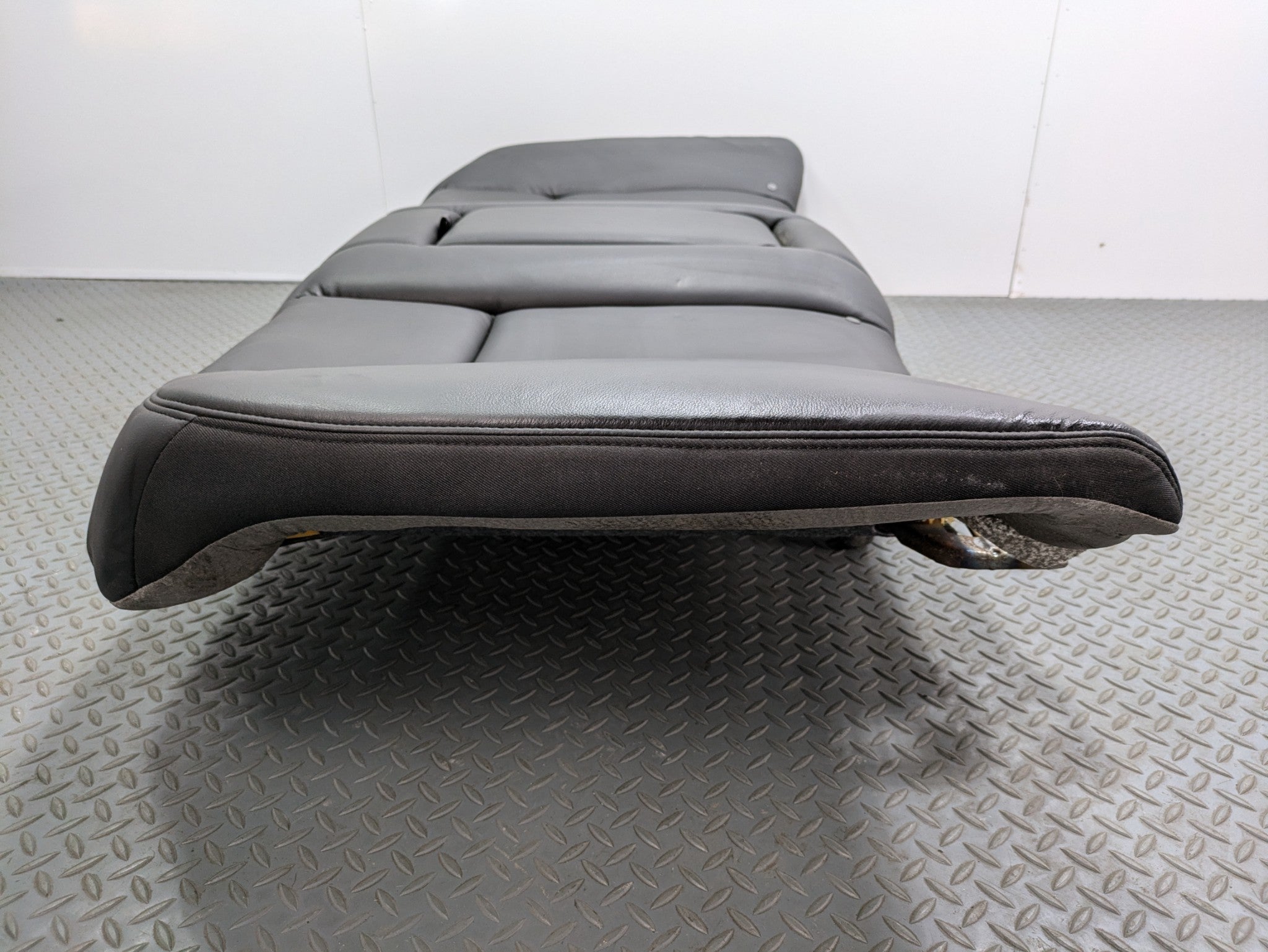 2005 - 2007 OEM CADILLAC CTS REAR UPPER BACK SEAT CUSHION LEATHER BLACK