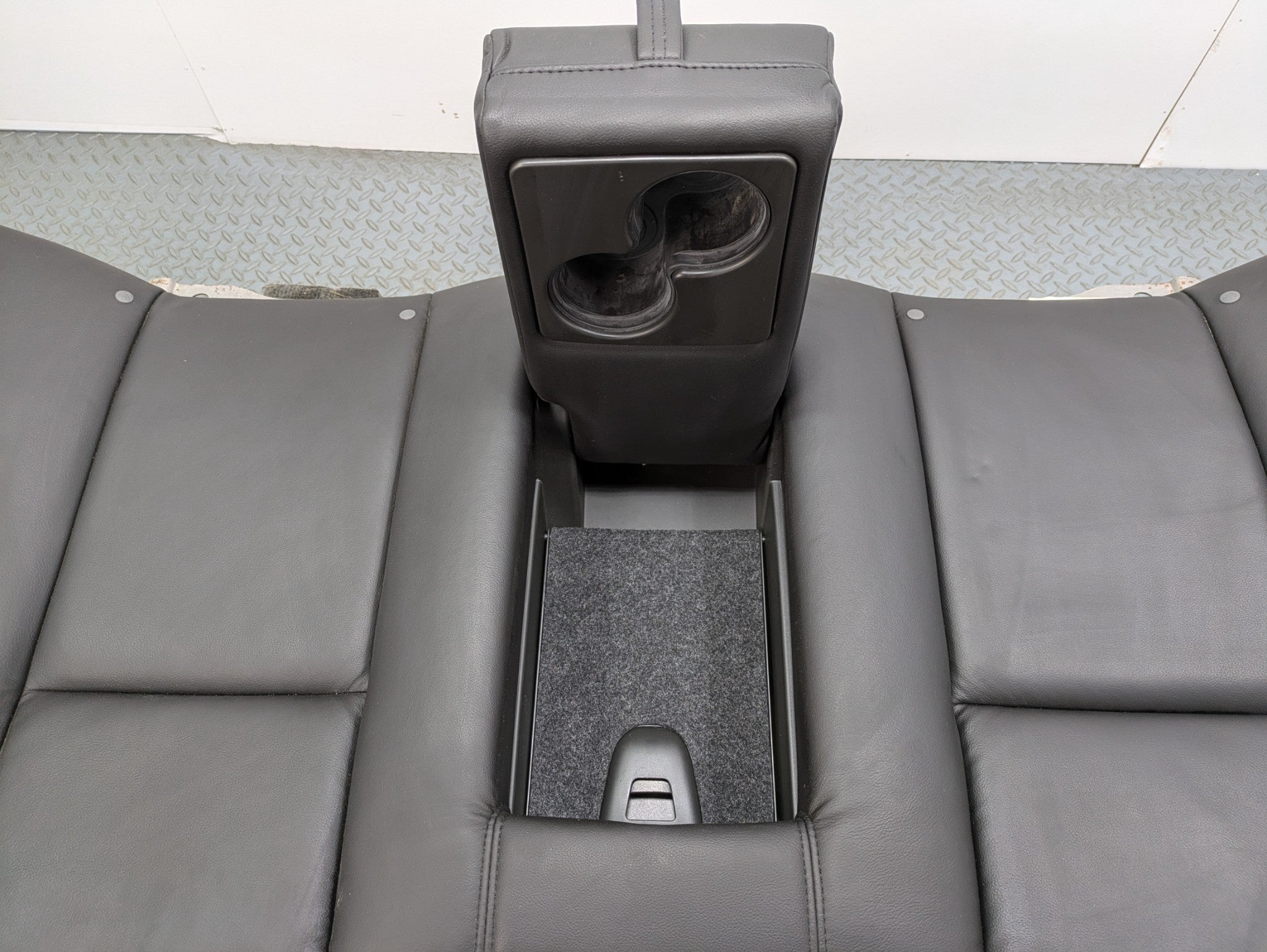 2005 - 2007 OEM CADILLAC CTS REAR UPPER BACK SEAT CUSHION LEATHER BLACK