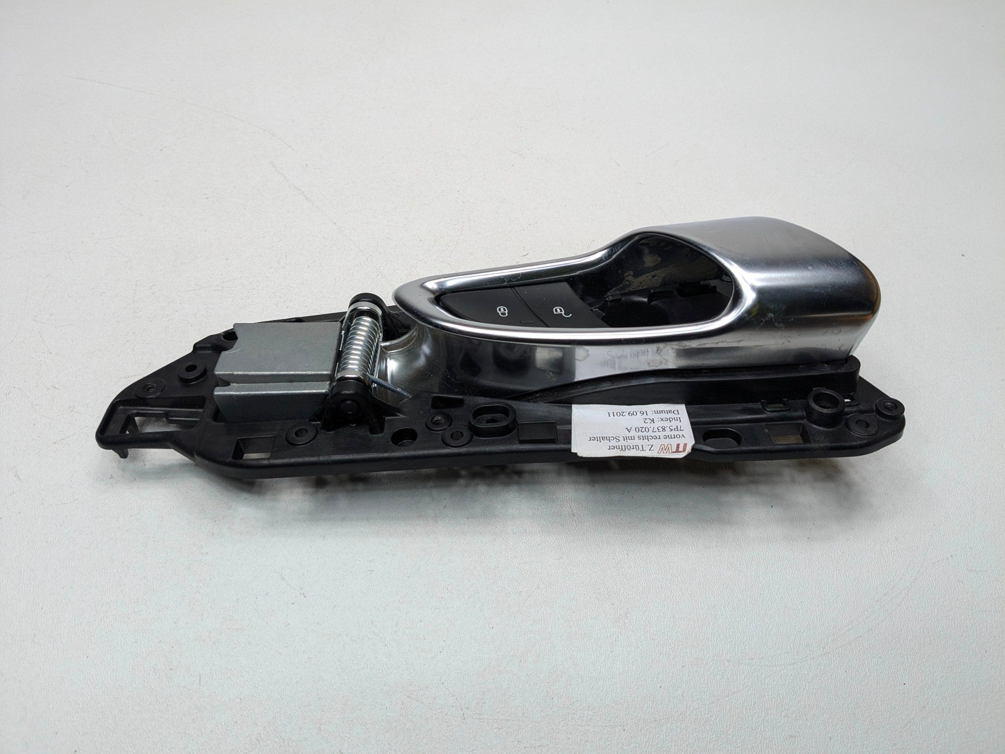 2011 - 2014 OEM PORSCHE CAYENNE FRONT RIGHT PASSENGER SIDE INTERIOR DOOR HANDLE