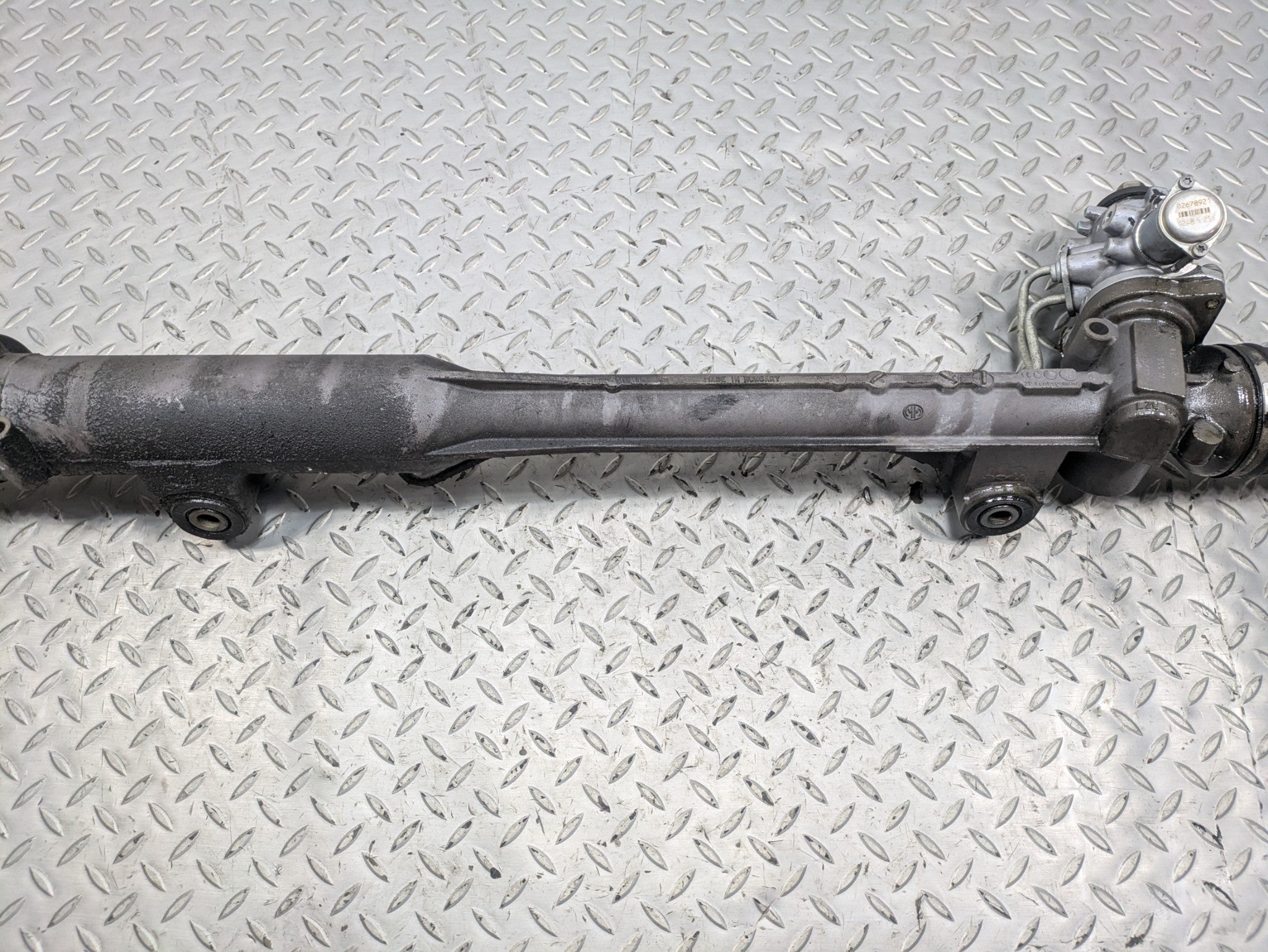 2011 - 2014 OEM PORSCHE CAYENNE POWER STEERING GEAR RACK AND PINION ASSEMBLY