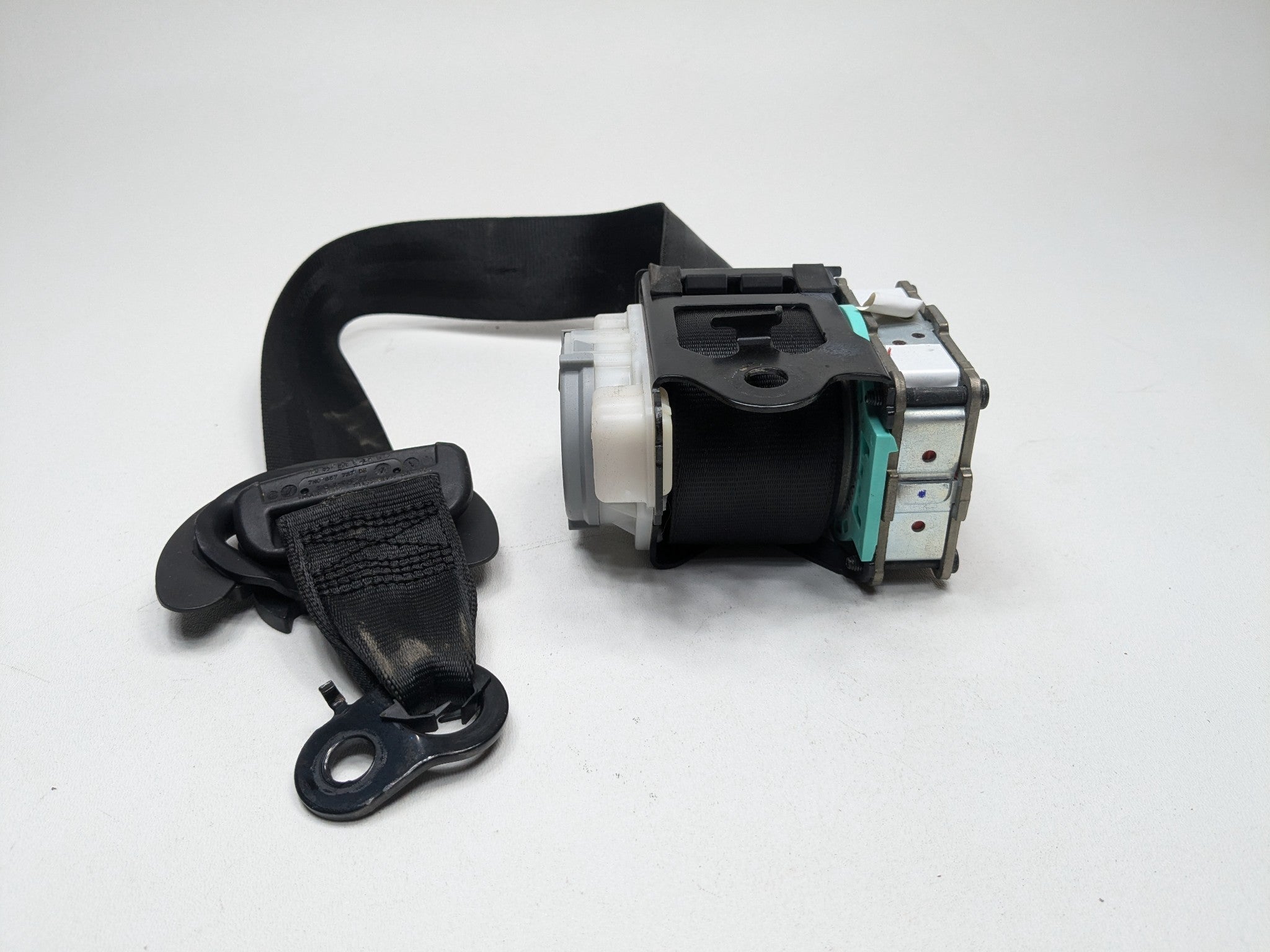 2011 - 2014 OEM PORSCHE CAYENNE REAR RIGHT PASSENGER SIDE SEAT BELT RETRACTOR