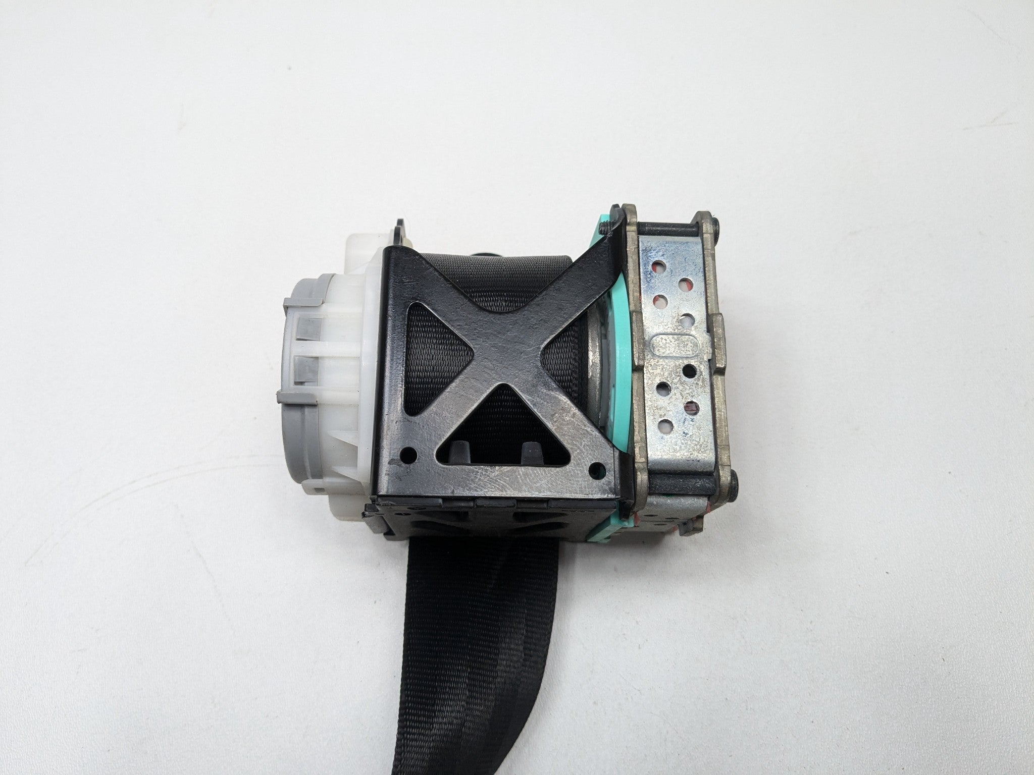 2011 - 2014 OEM PORSCHE CAYENNE REAR RIGHT PASSENGER SIDE SEAT BELT RETRACTOR