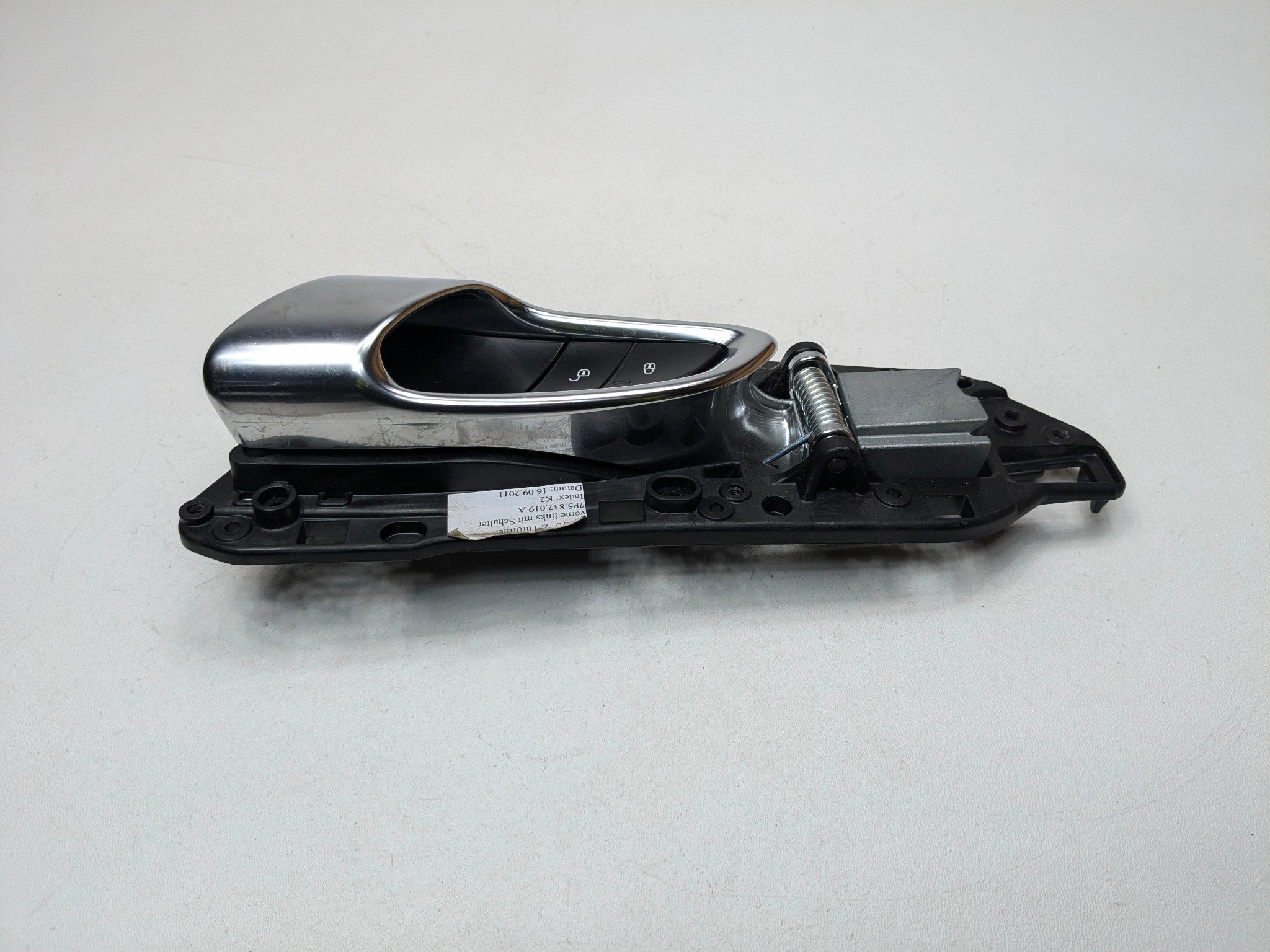 11 - 14 OEM PORSCHE CAYENNE FRONT LEFT DRIVER SIDE INTERIOR DOOR RELEASE HANDLE