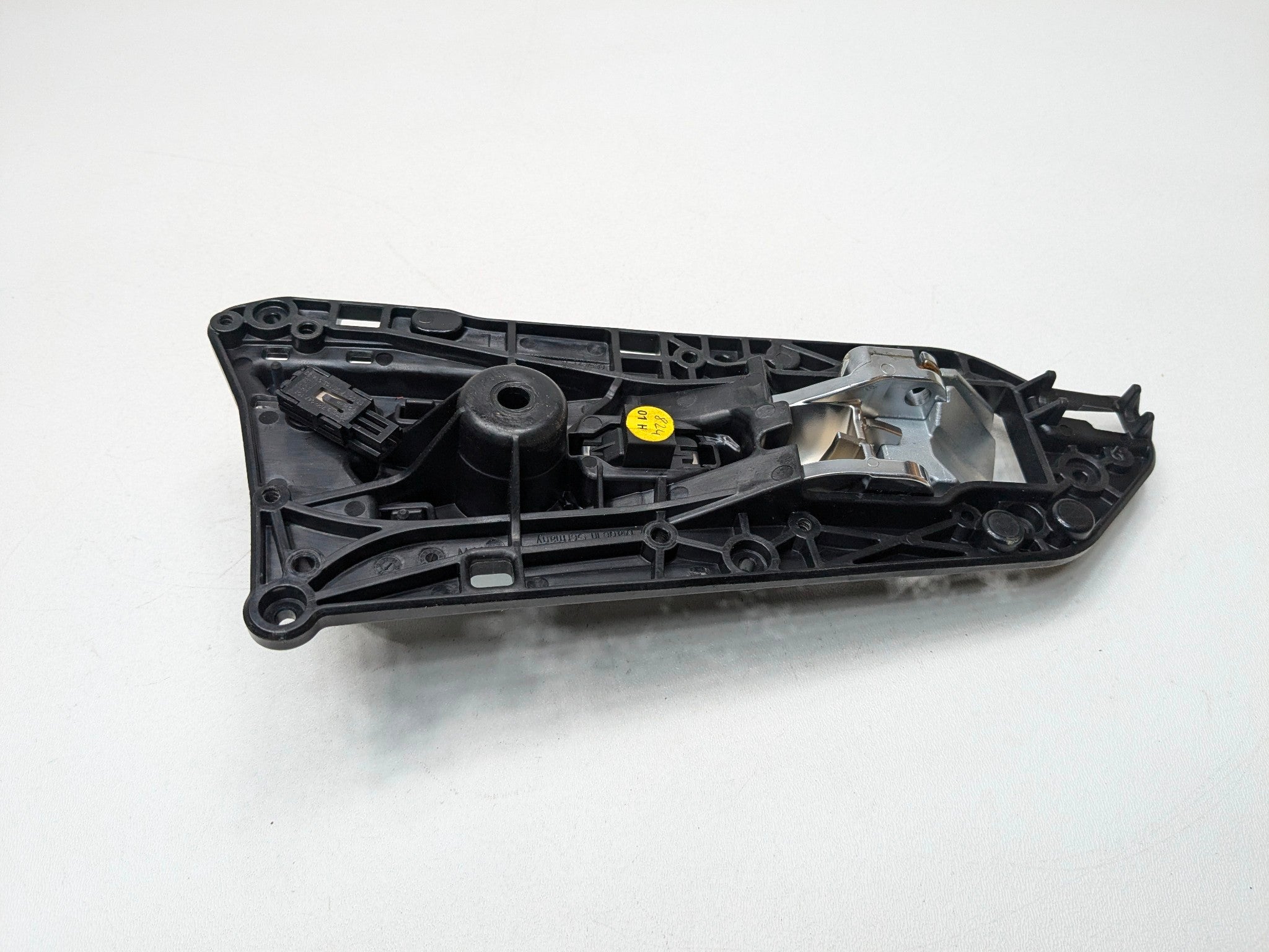 11 - 14 OEM PORSCHE CAYENNE FRONT LEFT DRIVER SIDE INTERIOR DOOR RELEASE HANDLE