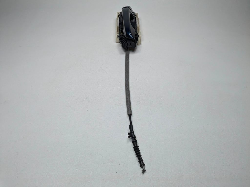 2011 - 2014 OEM PORSCHE CAYENNE REAR RIGHT PASSENGER SIDE EXTERIOR DOOR HANDLE