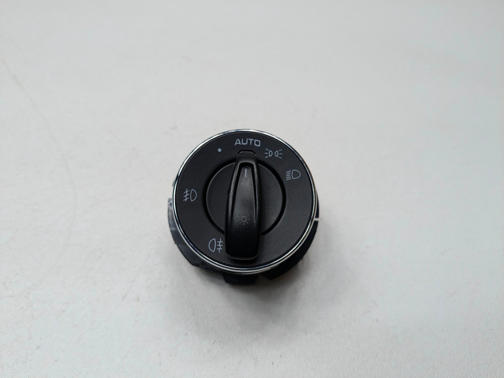 2011 - 2014 OEM PORSCHE CAYENNE FRONT DASHBOARD HEADLIGHT CONTROL SWITCH UNIT