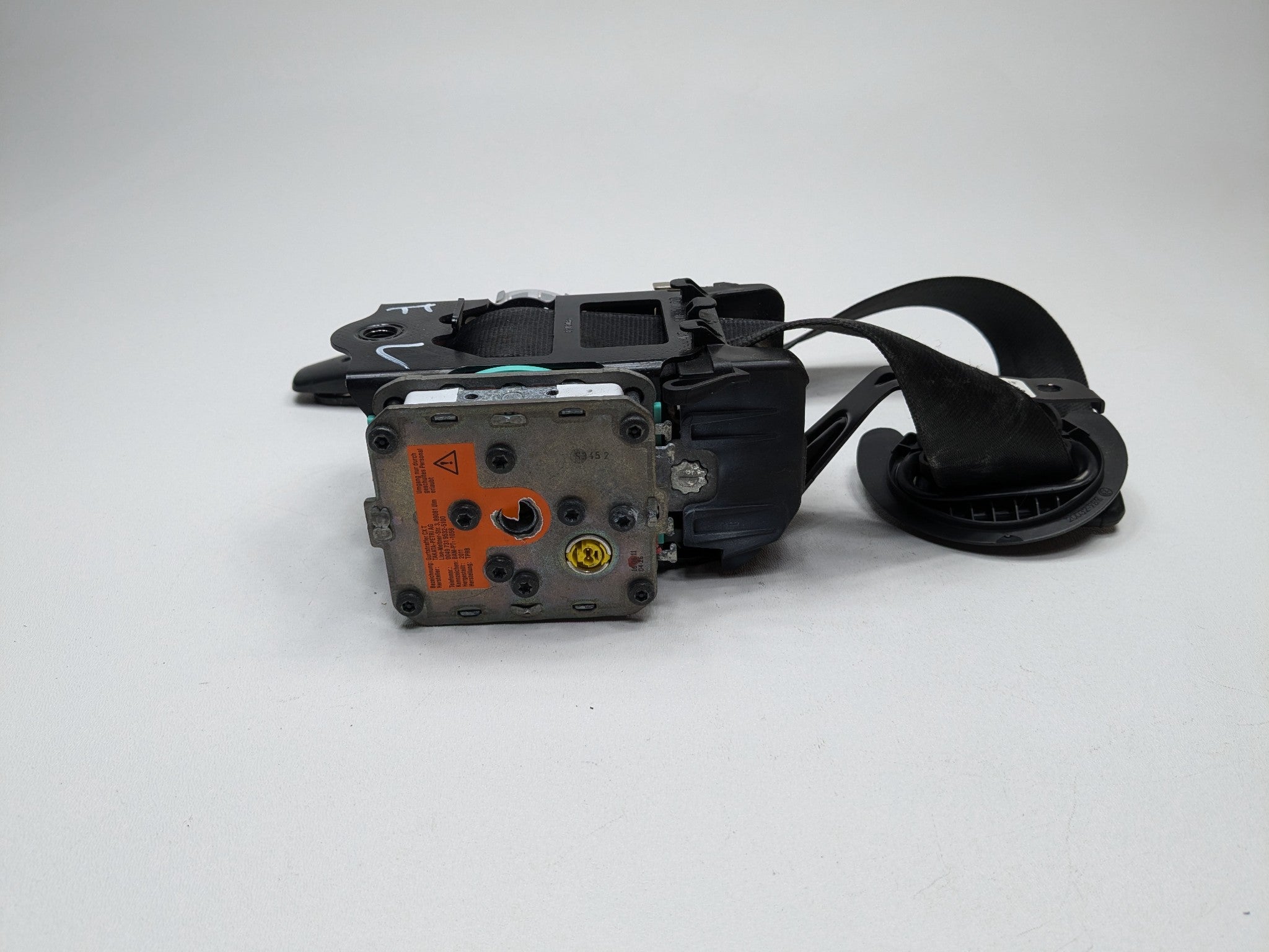 2011 - 2014 OEM PORSCHE CAYENNE FRONT LEFT DRIVER SIDE SEAT BELT RETRACTOR