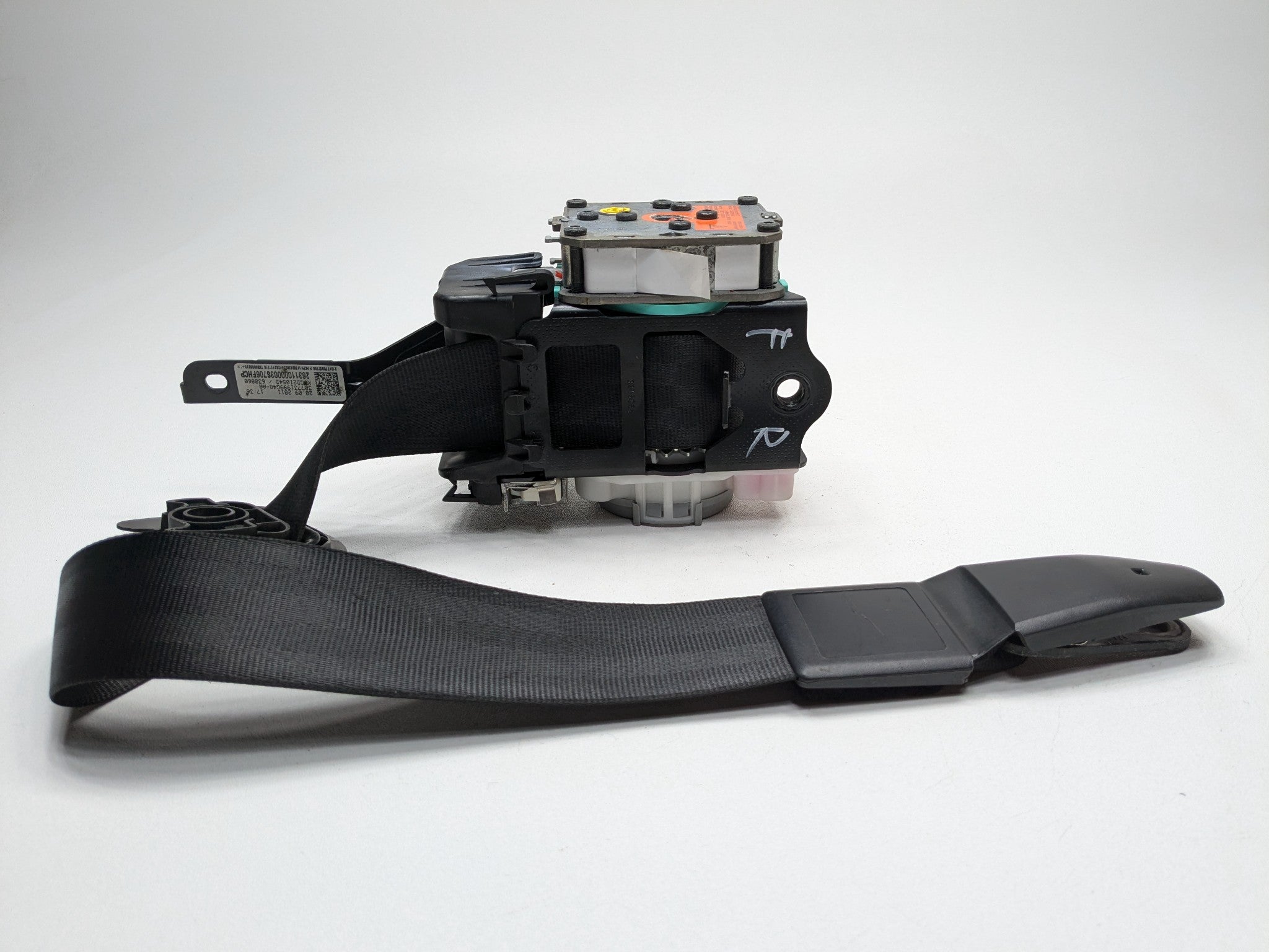 2011 - 2014 OEM PORSCHE CAYENNE FRONT RIGHT PASSENGER SIDE SEAT BELT RETRACTOR