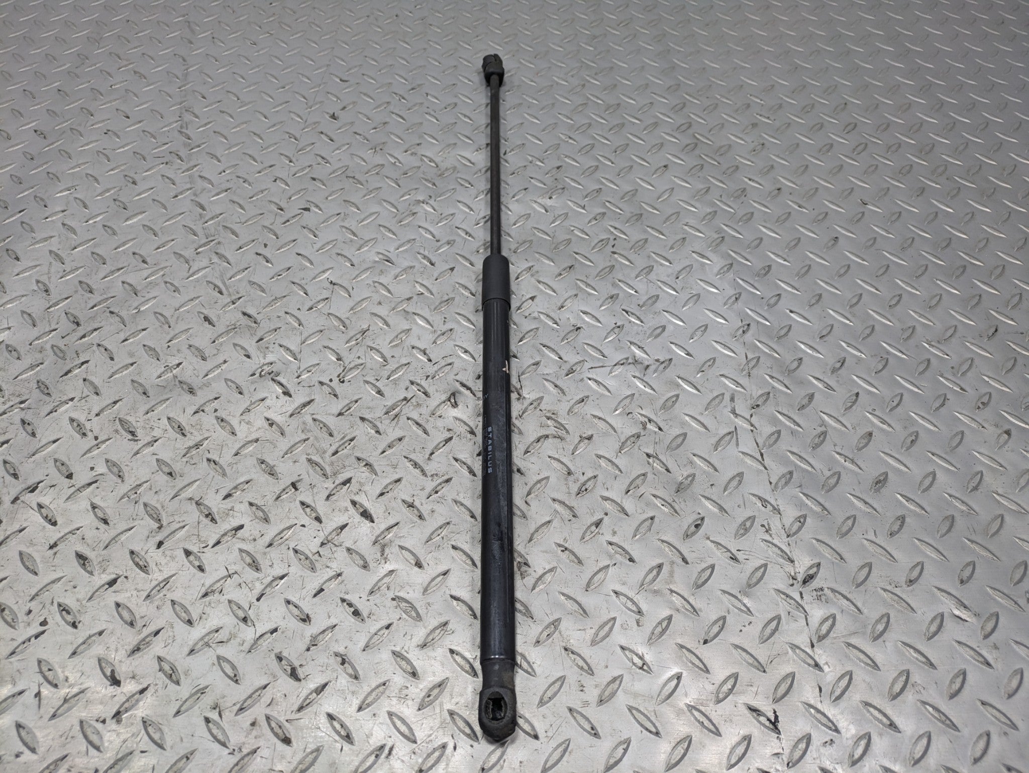 2011 - 2014 OEM PORSCHE CAYENNE FRONT HOOD SHOCK STRUT SUPPORT ASSEMBLY