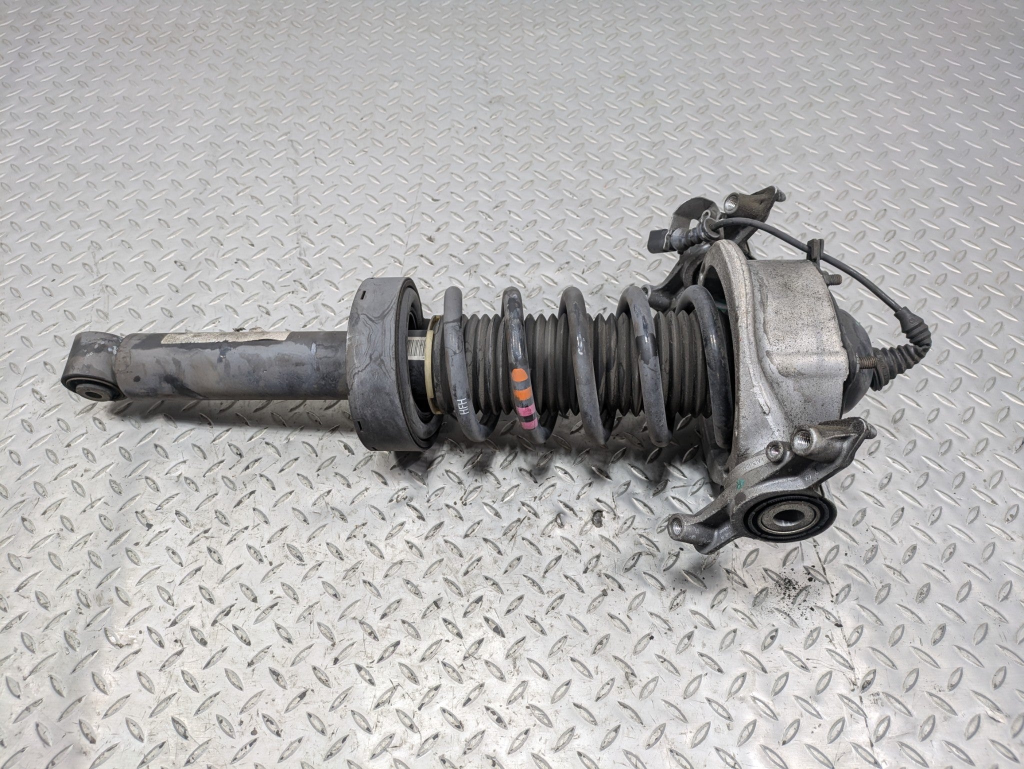 11 - 14 OEM PORSCHE CAYENNE REAR RIGHT SIDE SUSPENSION SHOCK STRUT COIL SPRING