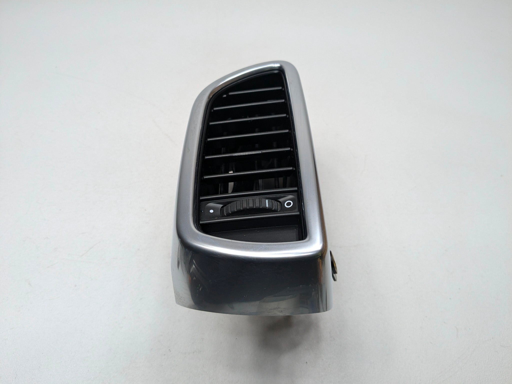 2011 - 2014 OEM PORSCHE CAYENNE FRONT RIGHT SIDE DASH HEATER AC VENT GRILLE